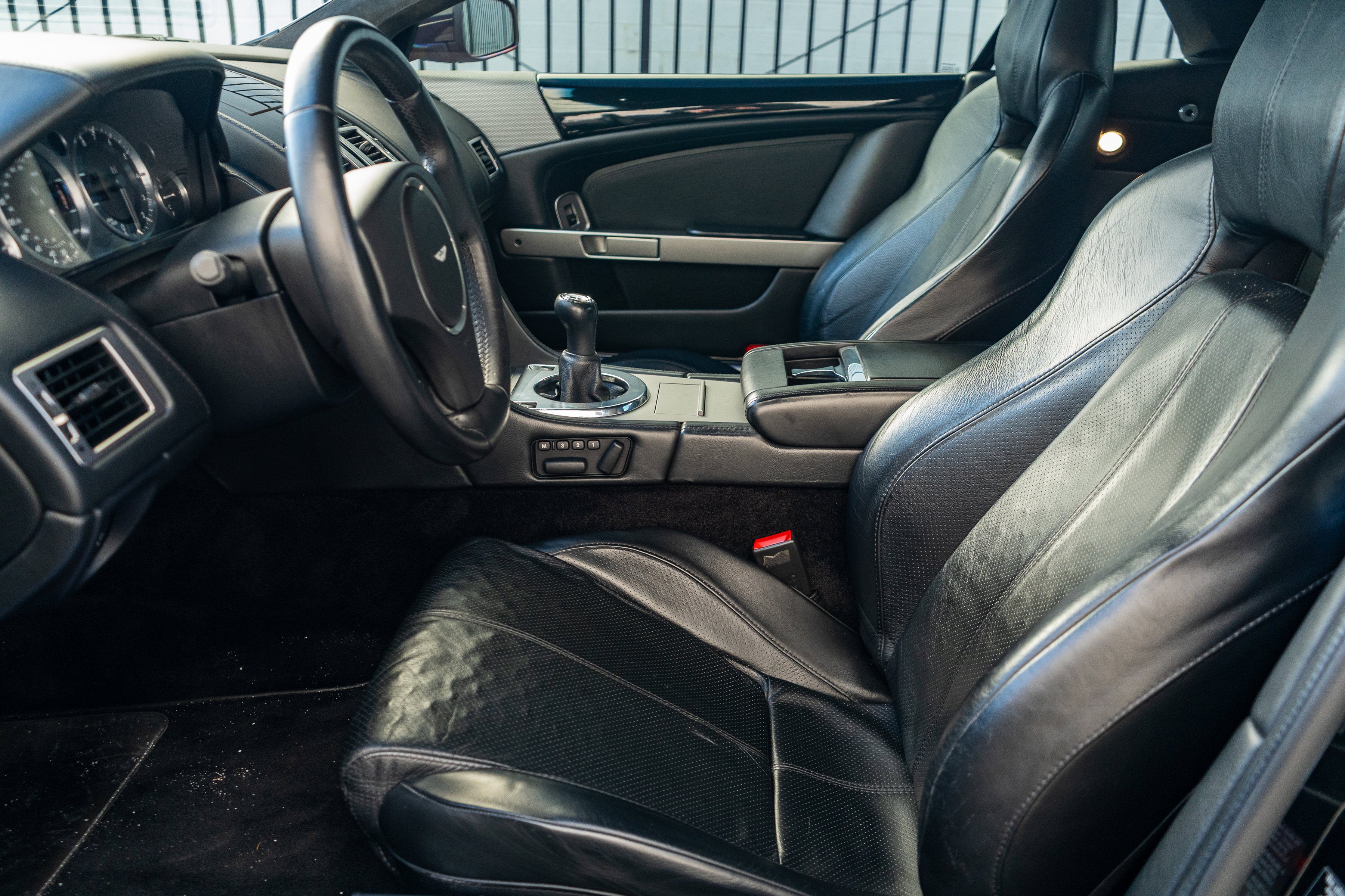 2009 Aston Martin DB9 2dr Volante Man