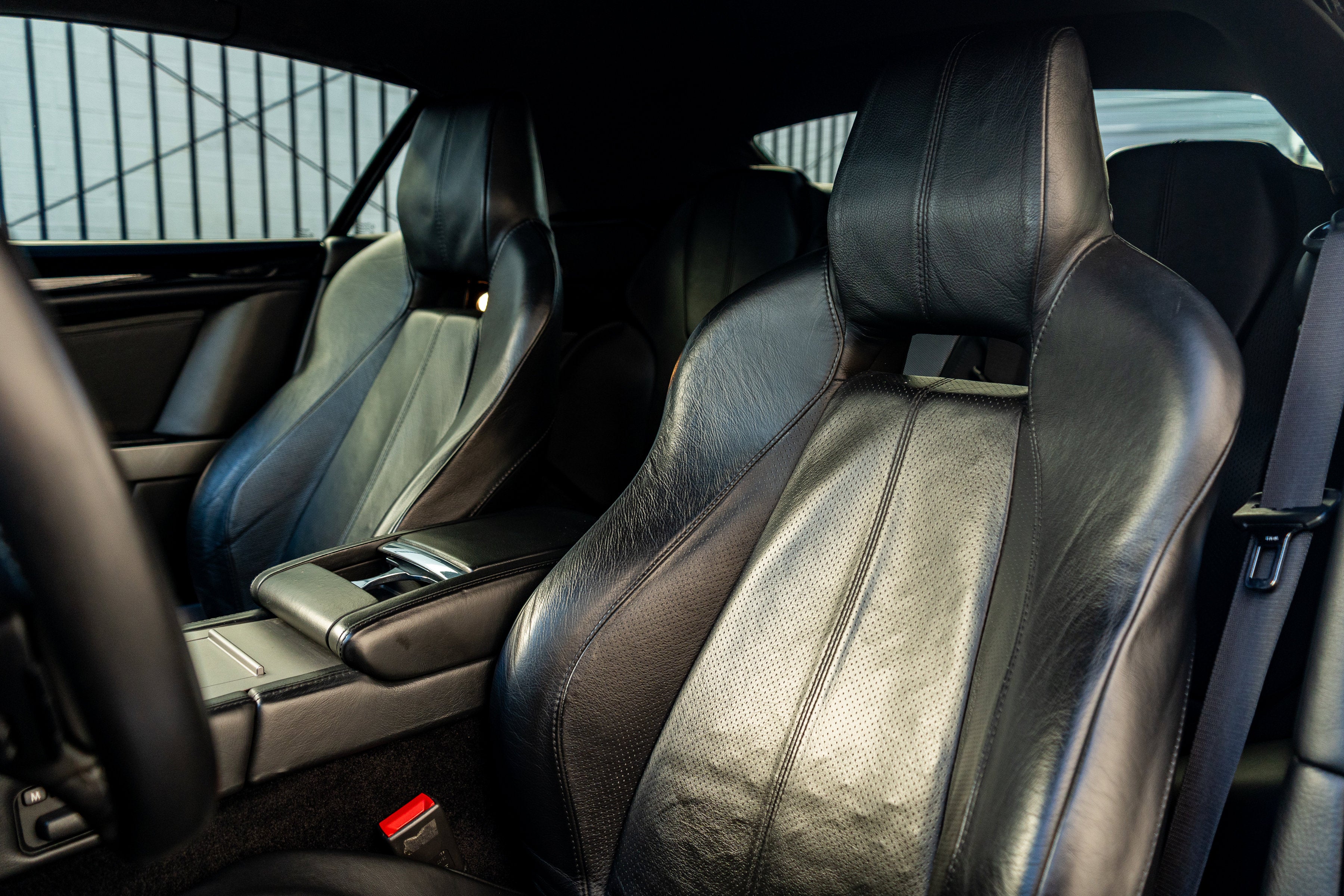 2009 Aston Martin DB9 2dr Volante Man