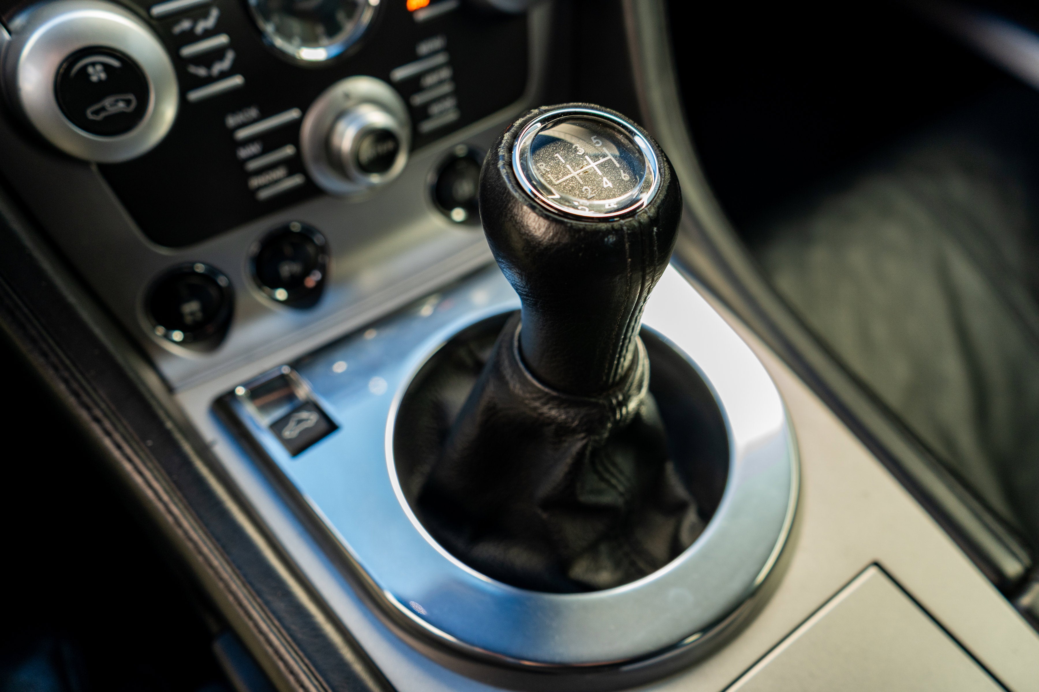 2009 Aston Martin DB9 2dr Volante Man