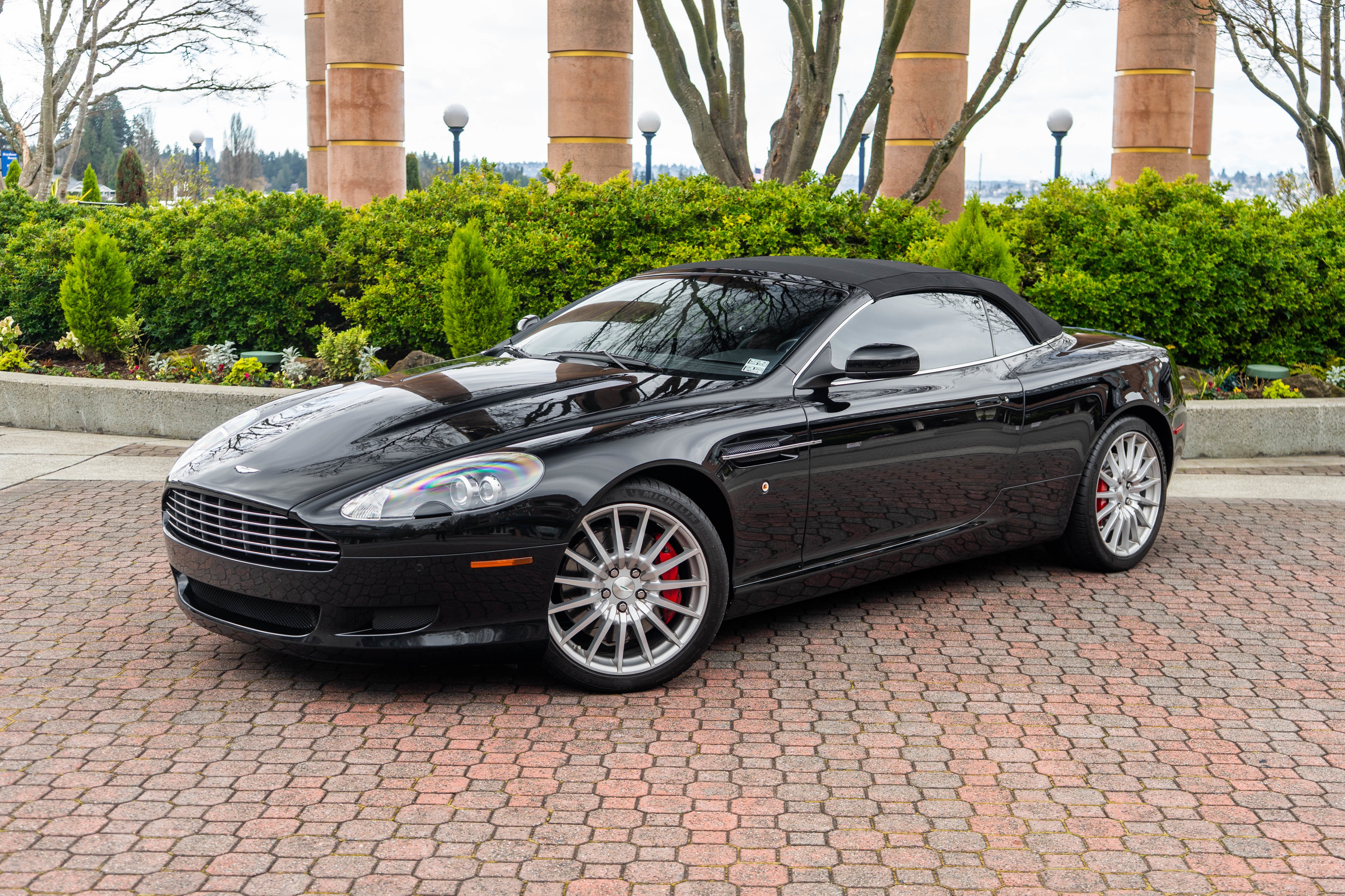 2009 Aston Martin DB9 2dr Volante Man