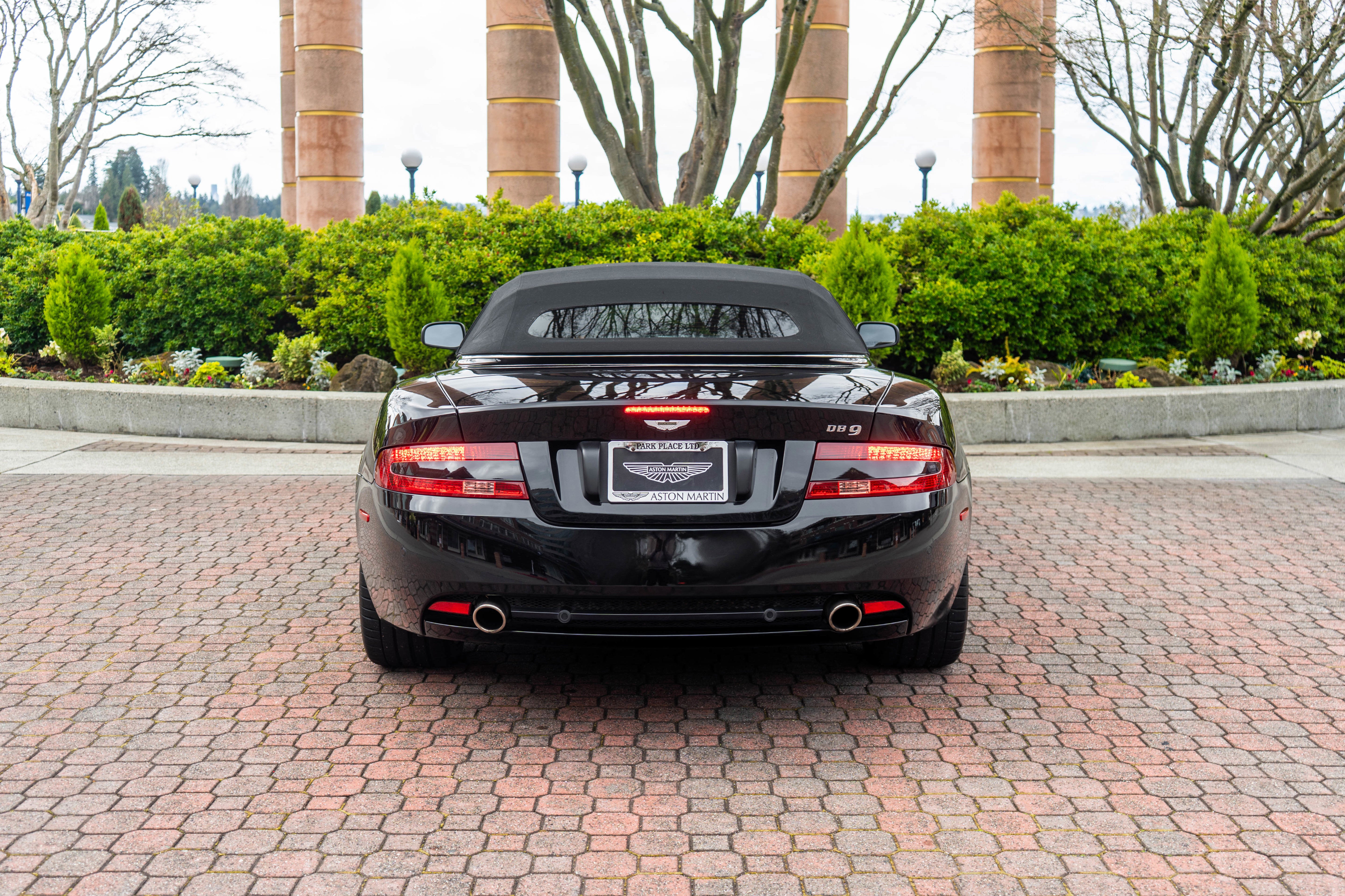 2009 Aston Martin DB9 2dr Volante Man