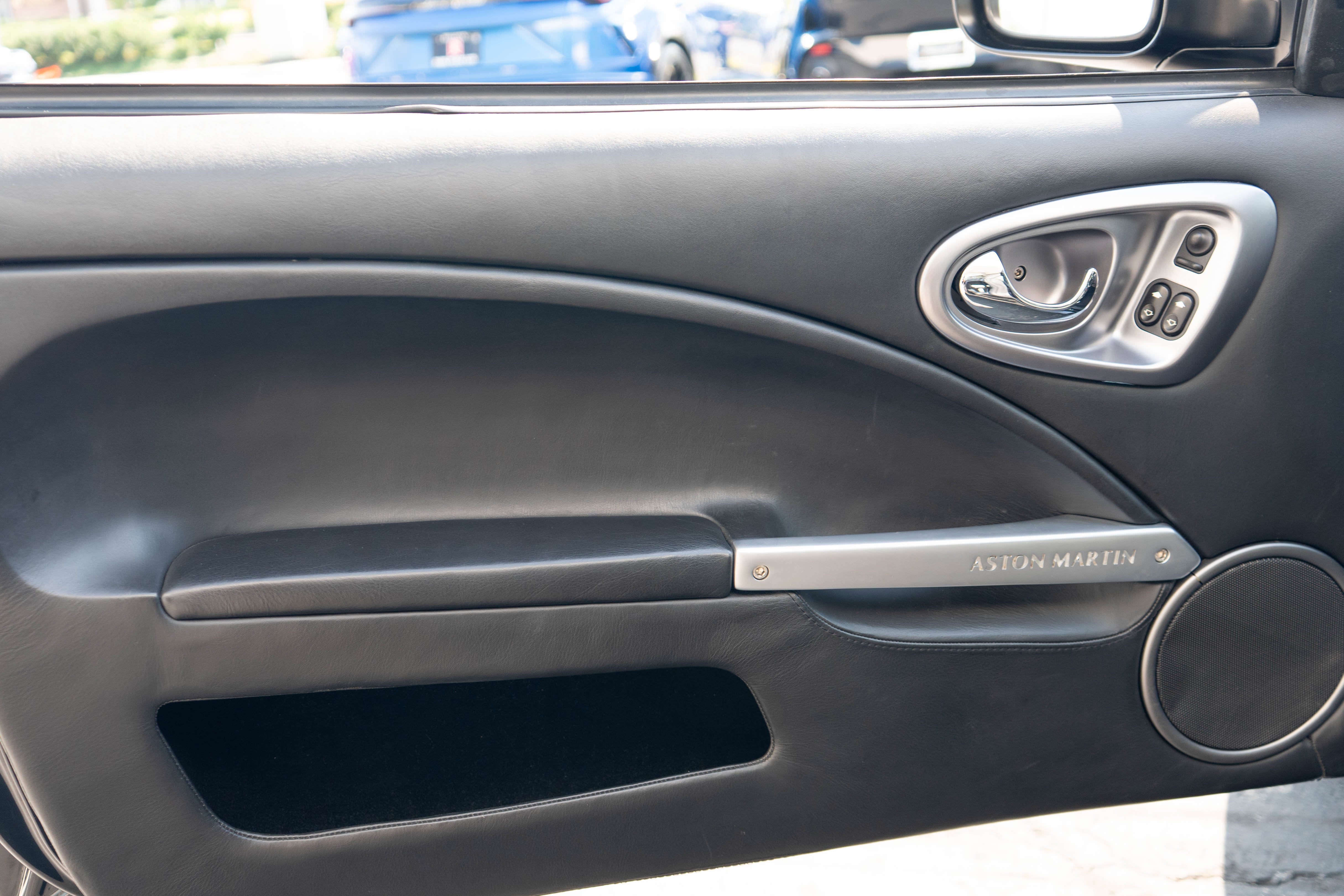 2002 Aston Martin Vanquish 2dr Cpe