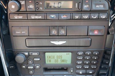 2002 Aston Martin Vanquish 2dr Cpe