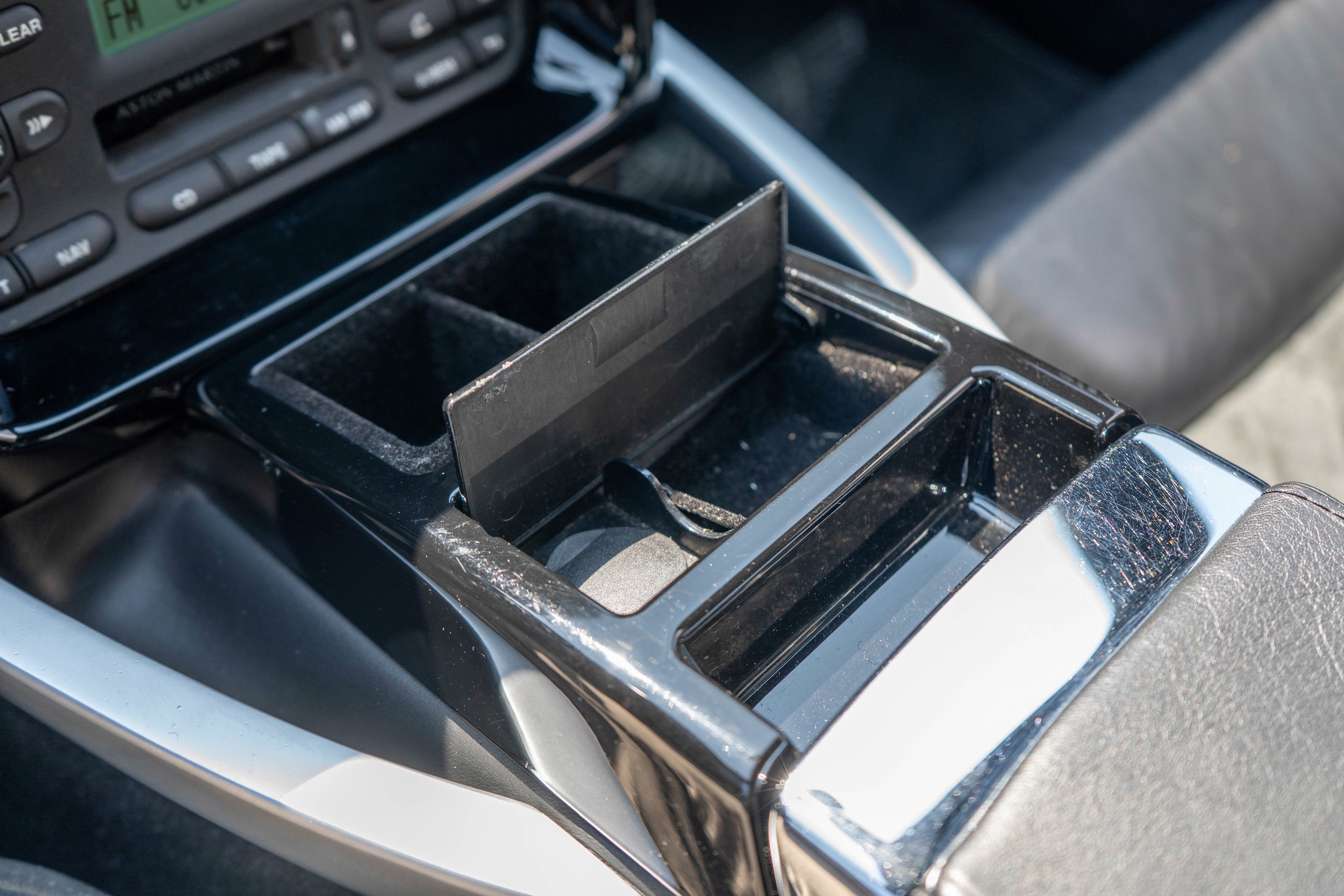 2002 Aston Martin Vanquish 2dr Cpe