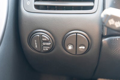 2002 Aston Martin Vanquish 2dr Cpe