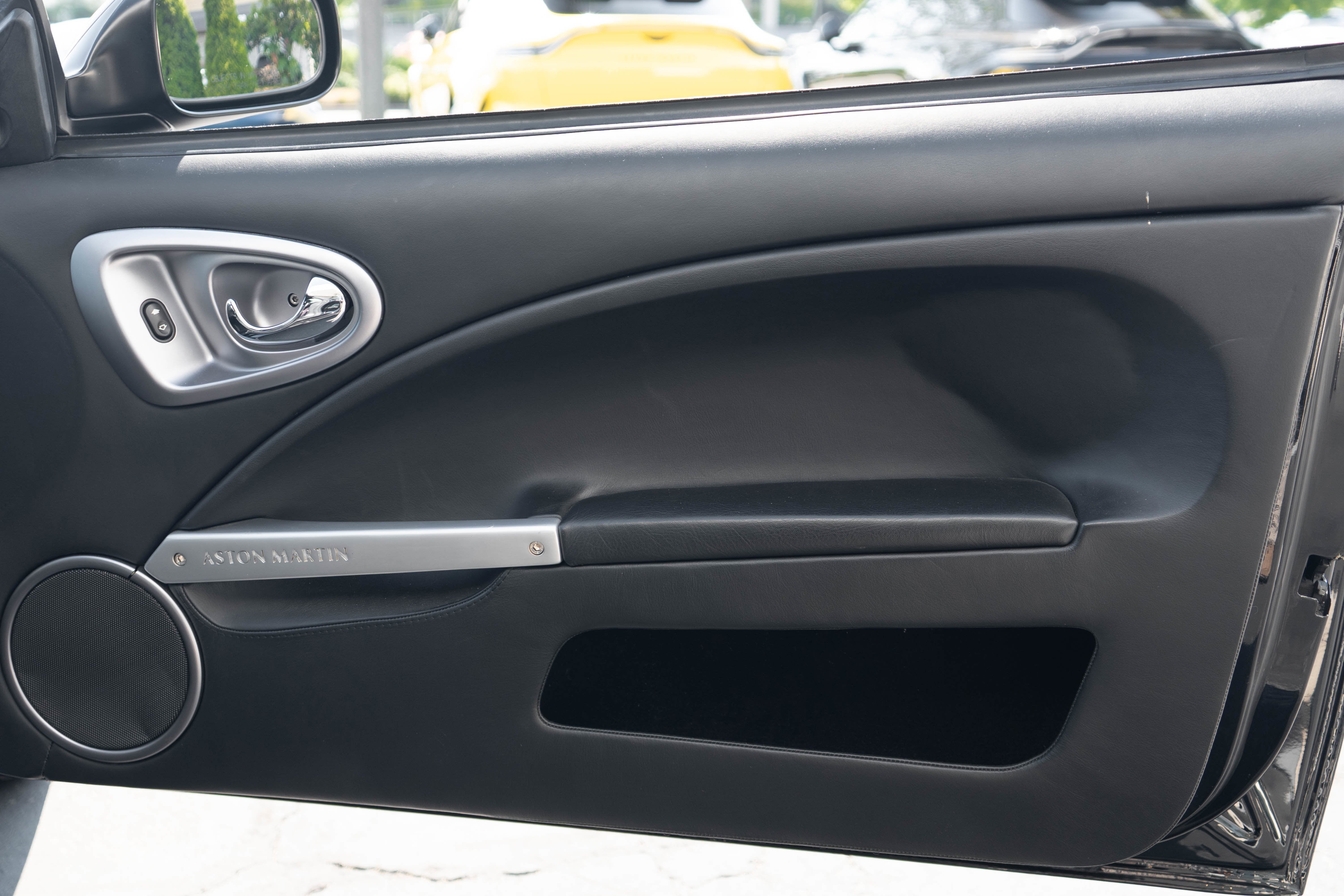 2002 Aston Martin Vanquish 2dr Cpe