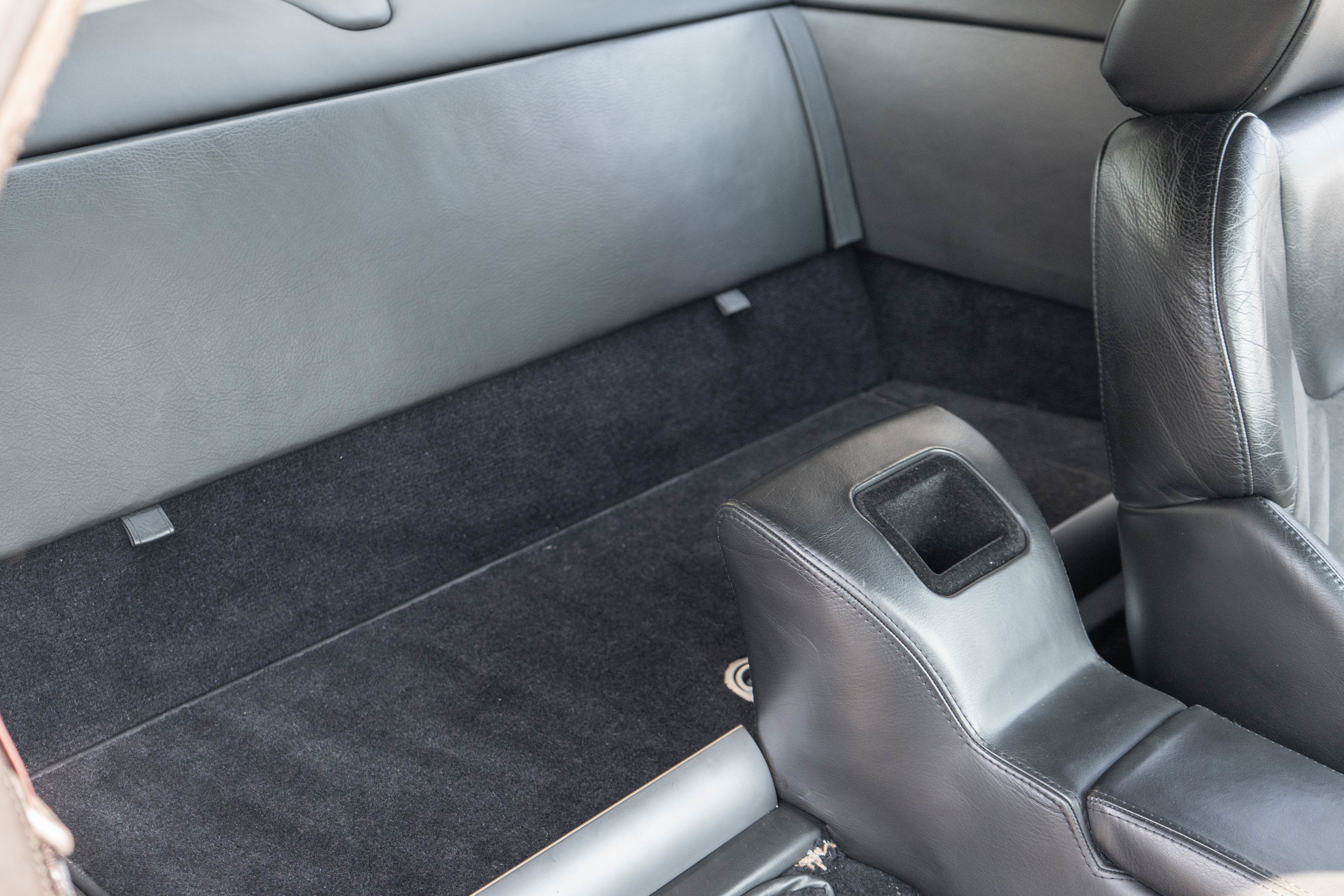 2002 Aston Martin Vanquish 2dr Cpe