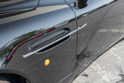 2002 Aston Martin Vanquish 2dr Cpe