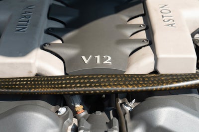 2002 Aston Martin Vanquish 2dr Cpe