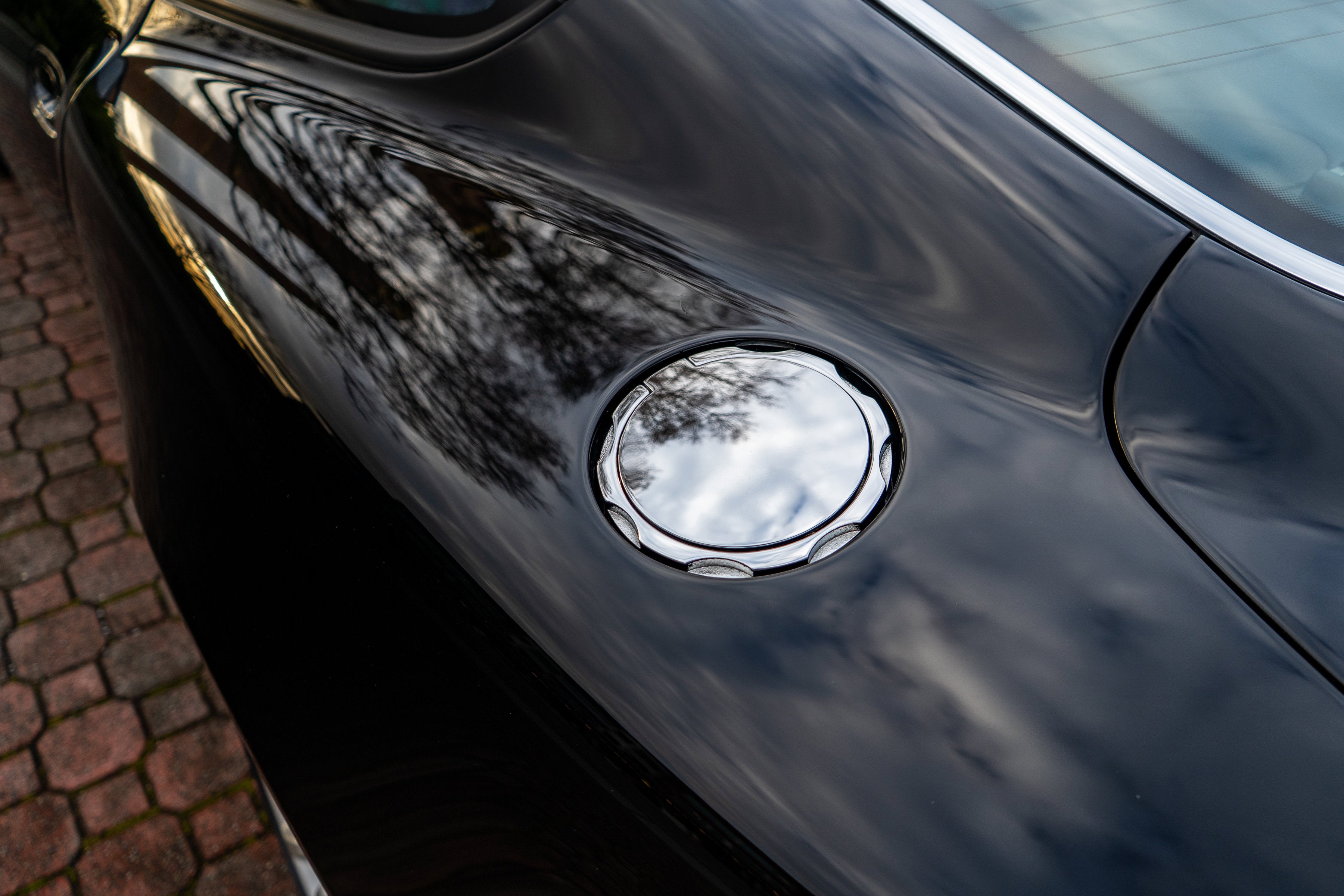 2002 Aston Martin Vanquish 2dr Cpe