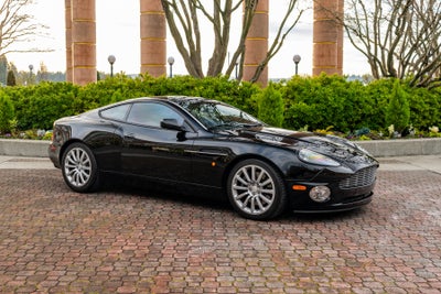 2002 Aston Martin Vanquish 2dr Cpe