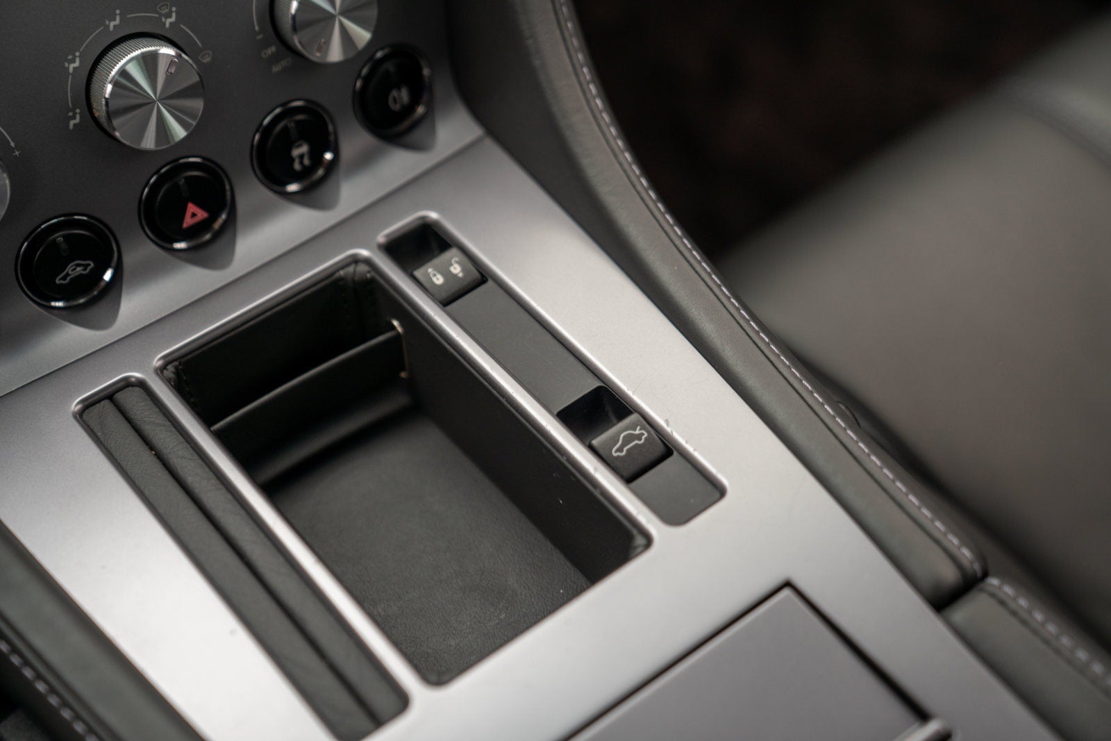 2008 Aston Martin DB9 2dr Cpe Auto