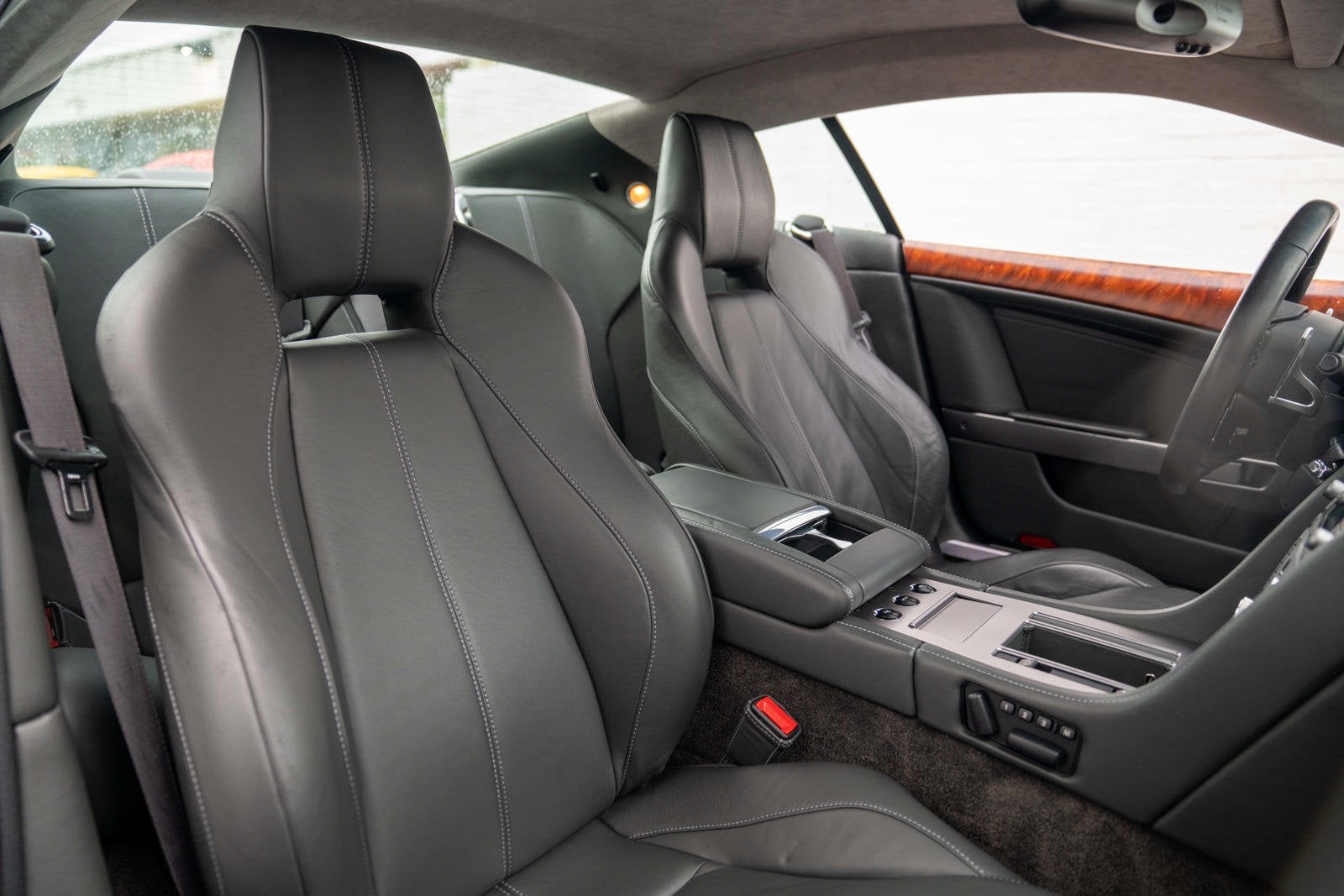 2008 Aston Martin DB9 2dr Cpe Auto