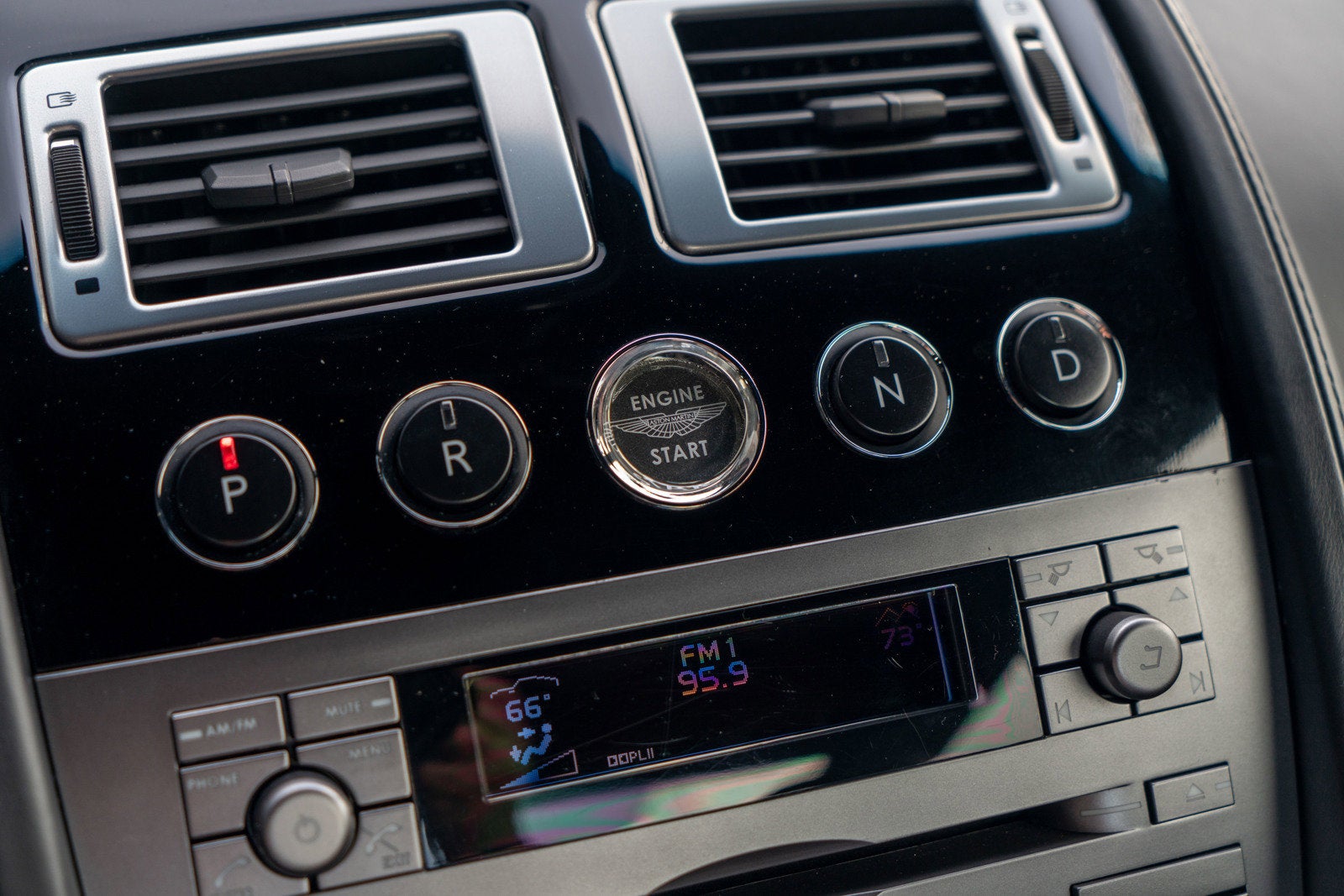 2006 Aston Martin DB9 2dr Cpe Manual