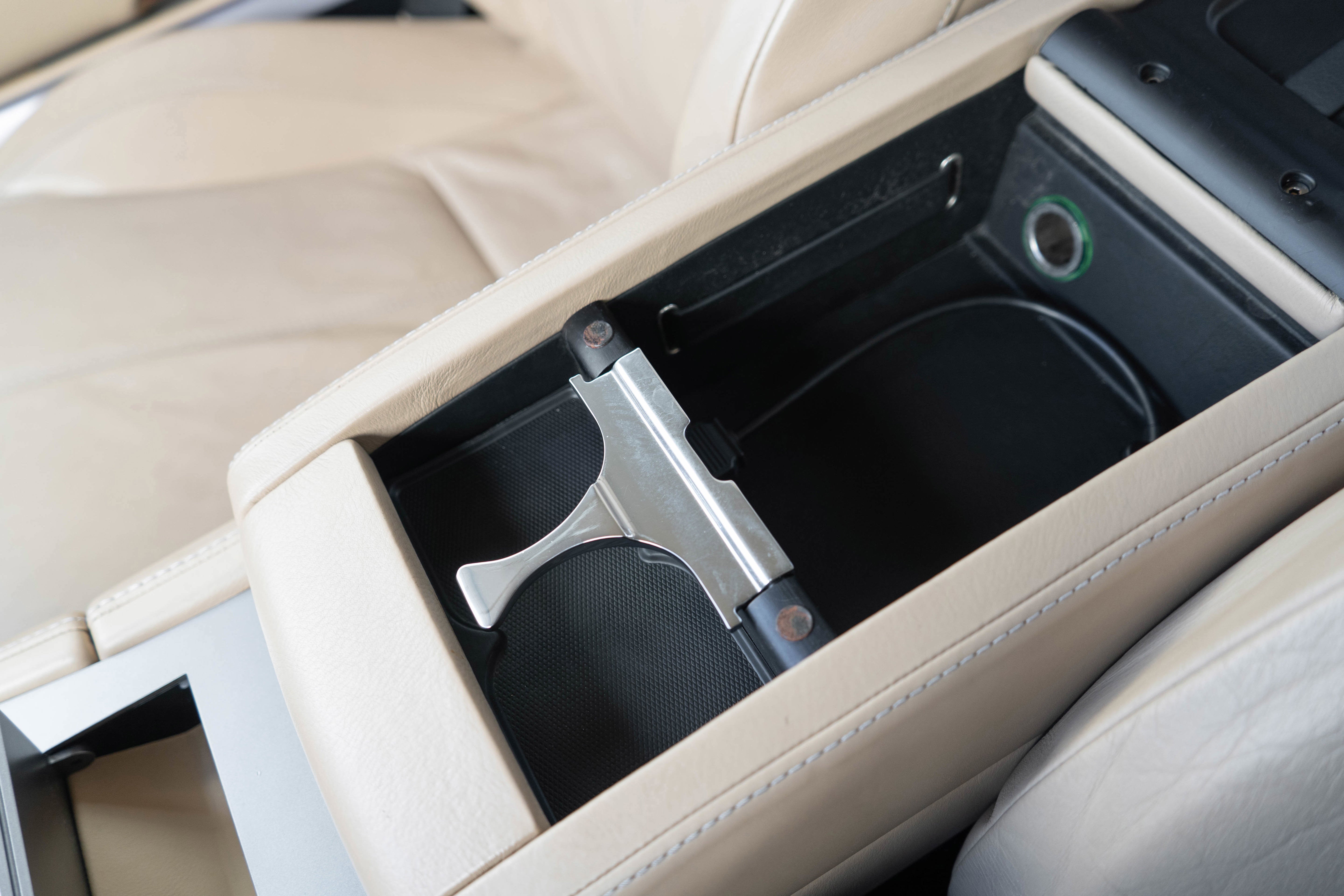 2009 Aston Martin DB9 2dr Volante Auto