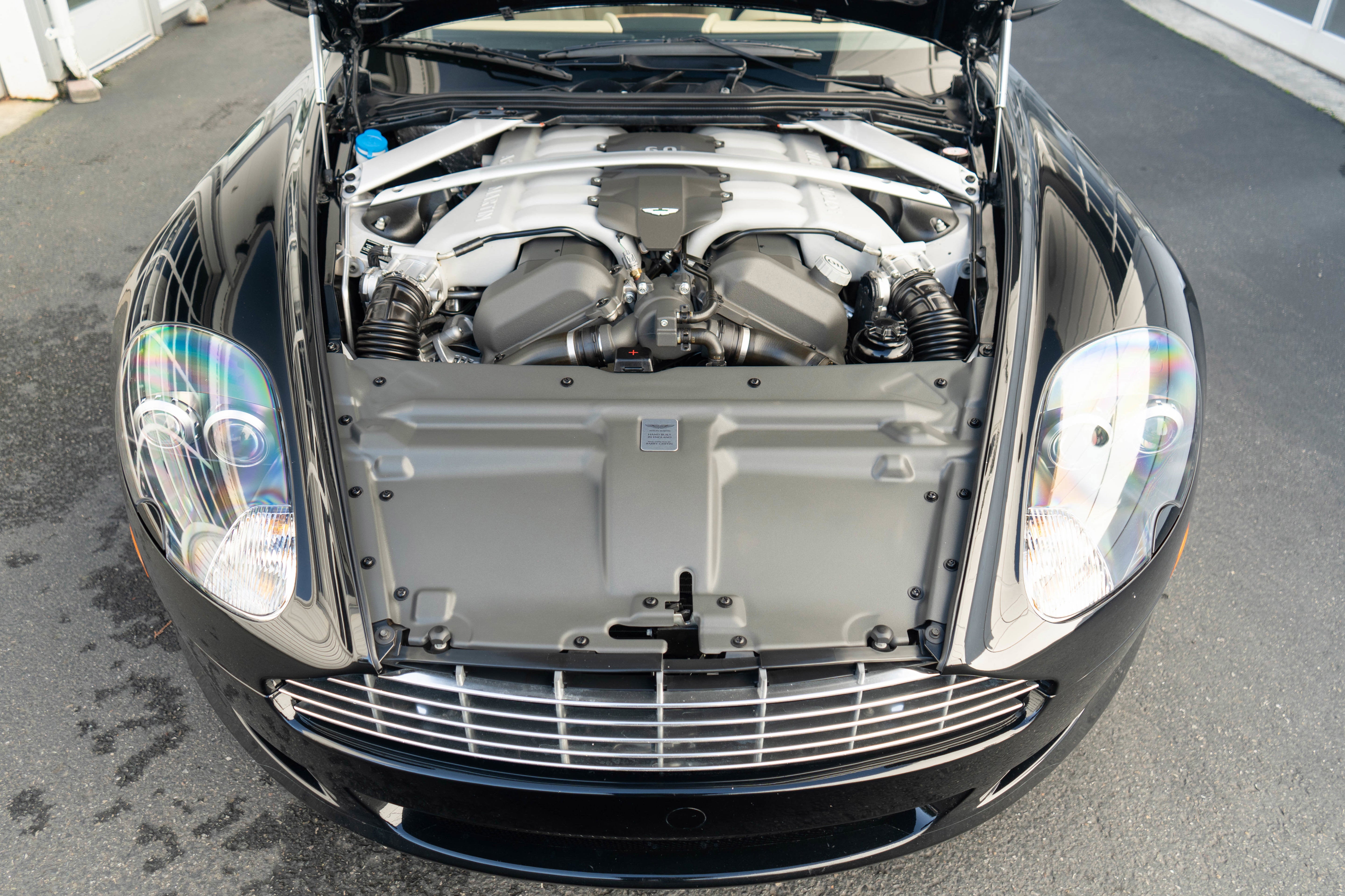 2009 Aston Martin DB9 2dr Volante Auto