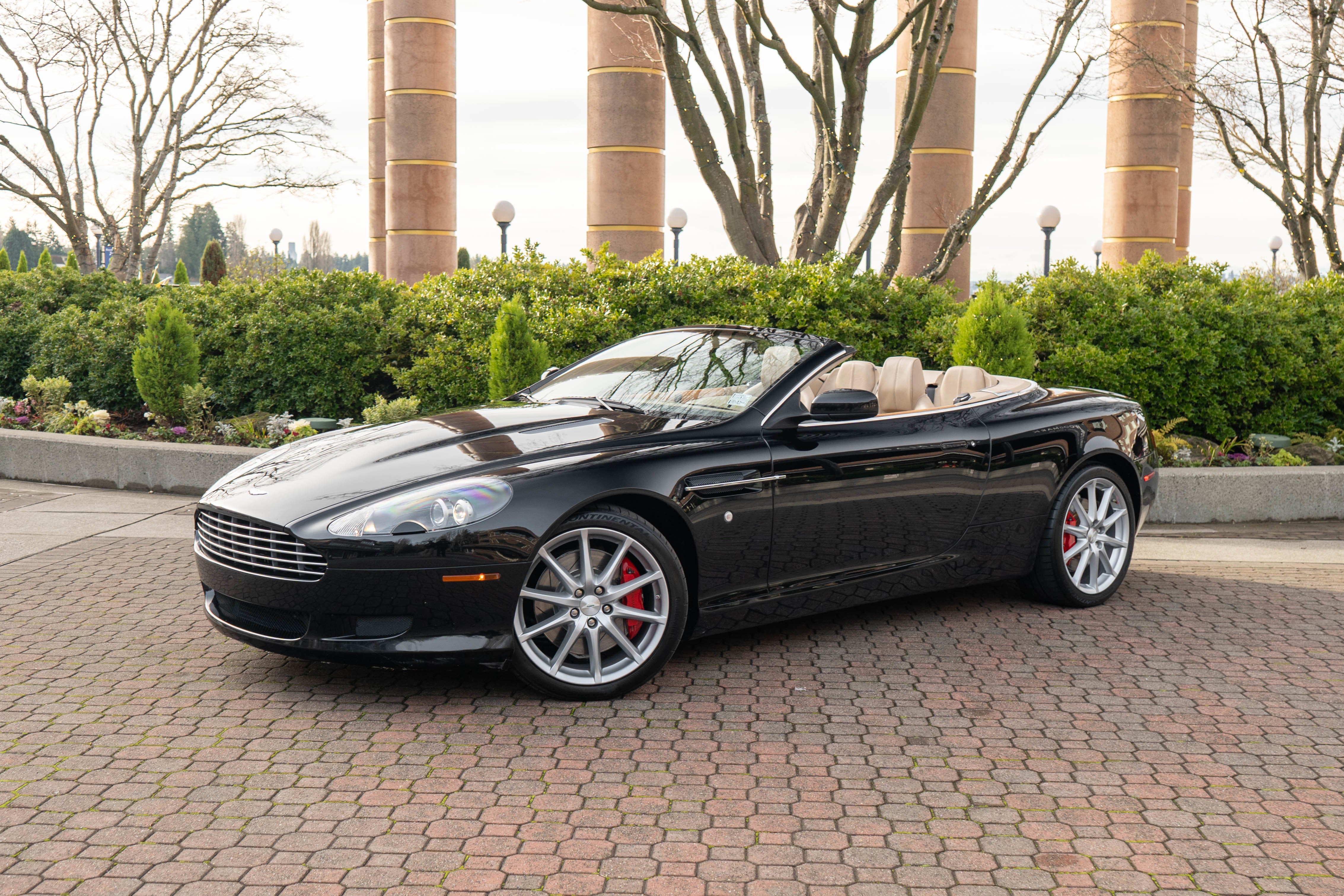 2009 Aston Martin DB9 2dr Volante Auto
