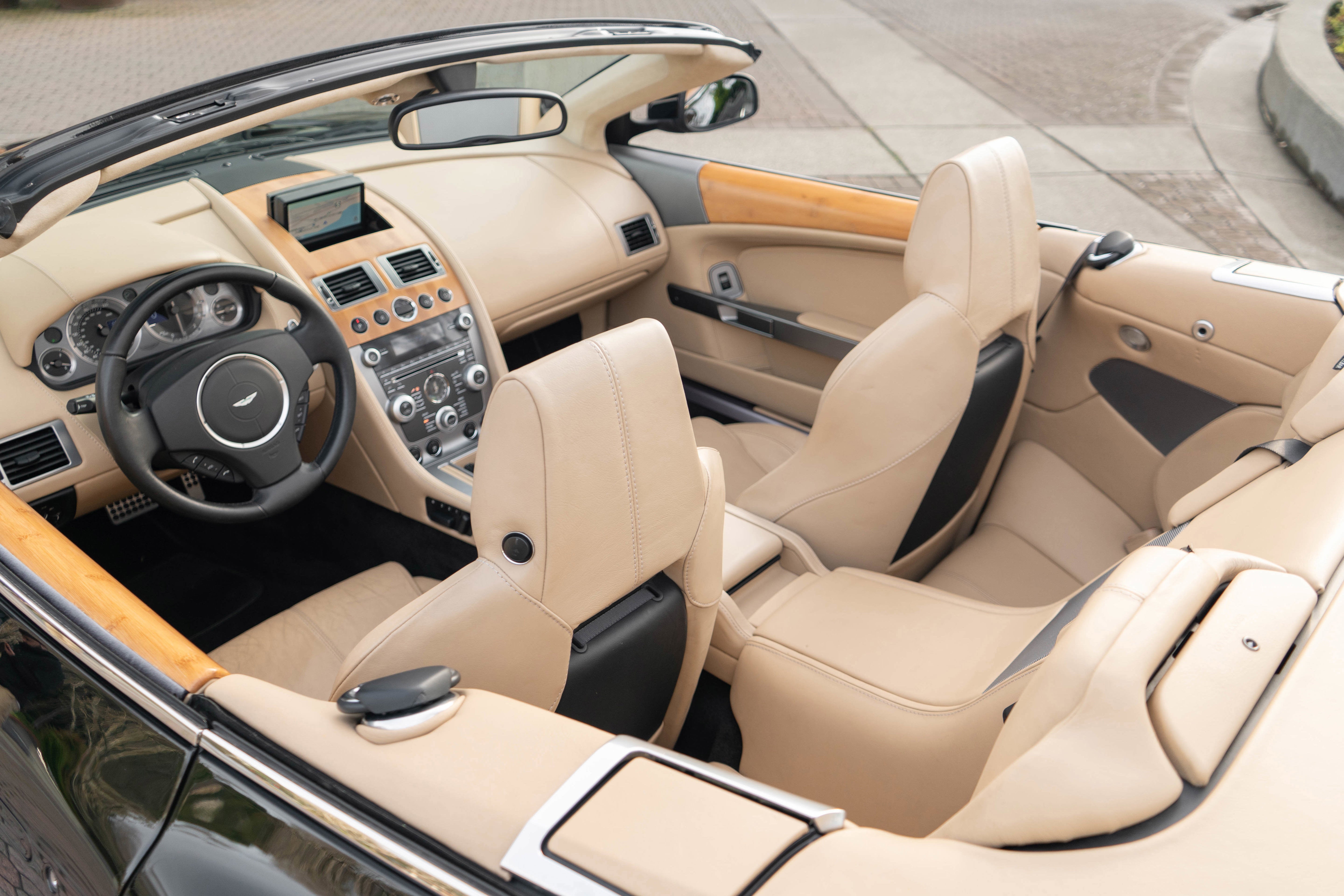 2009 Aston Martin DB9 2dr Volante Auto