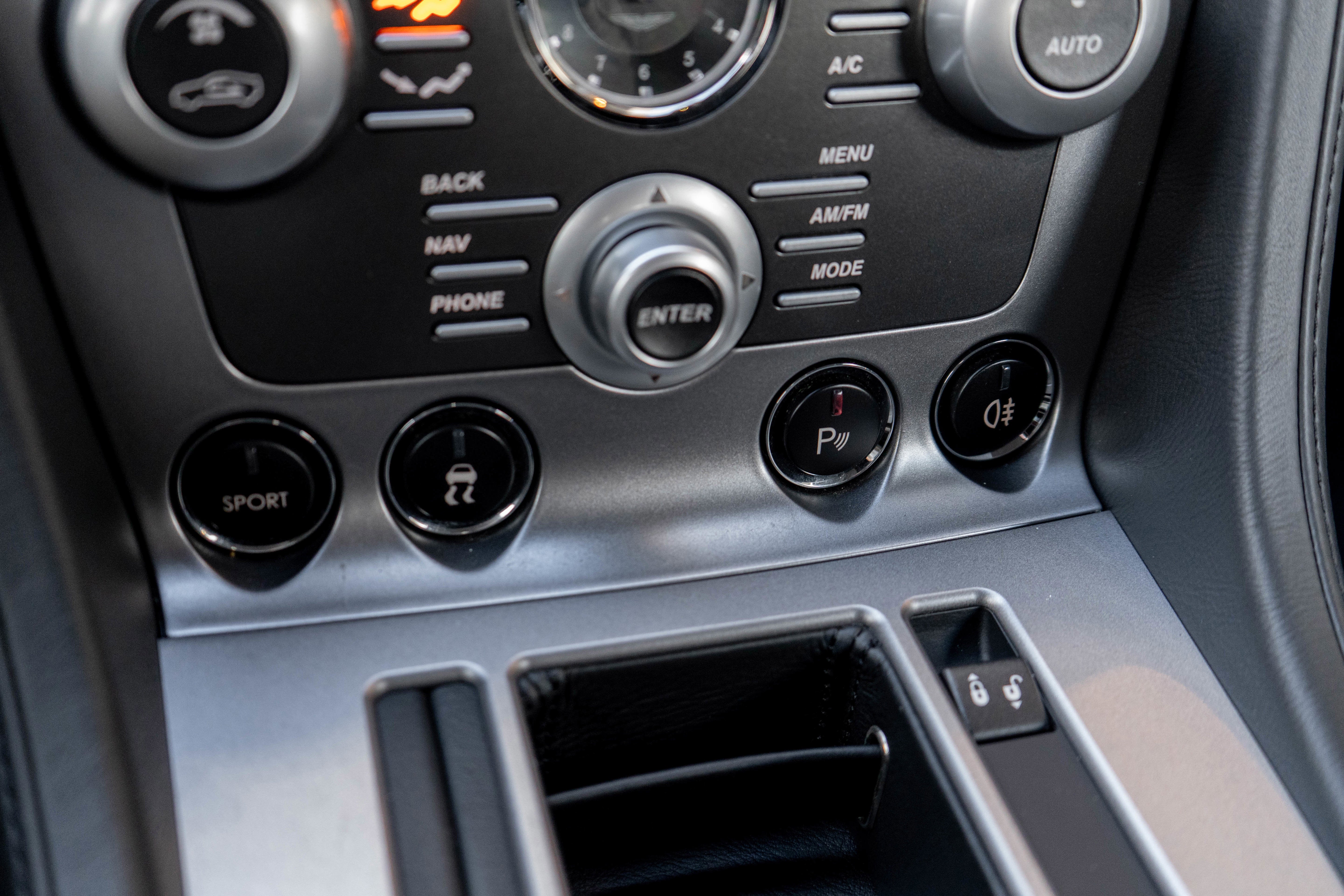 2009 Aston Martin DB9 Volante