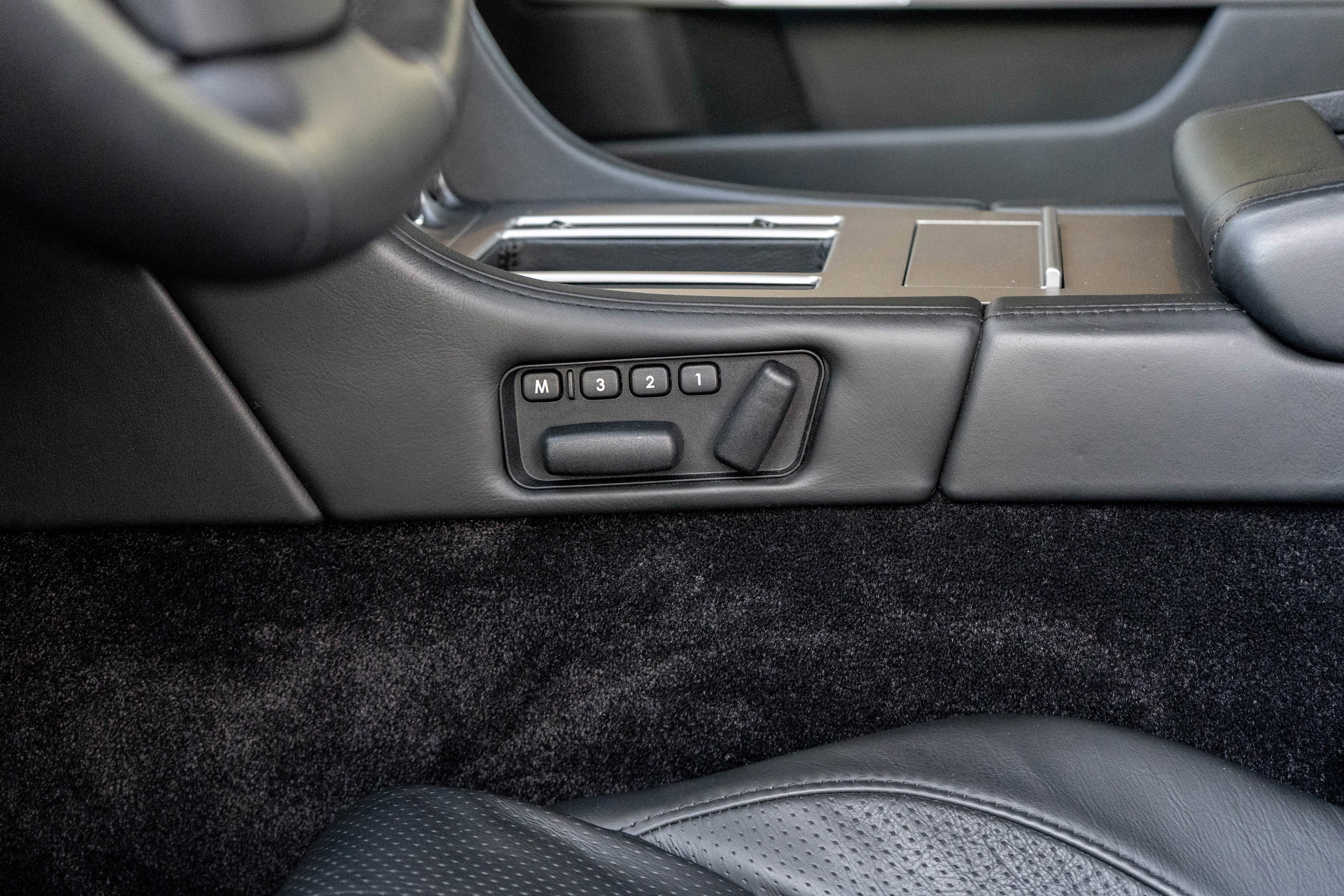 2009 Aston Martin DB9 Volante