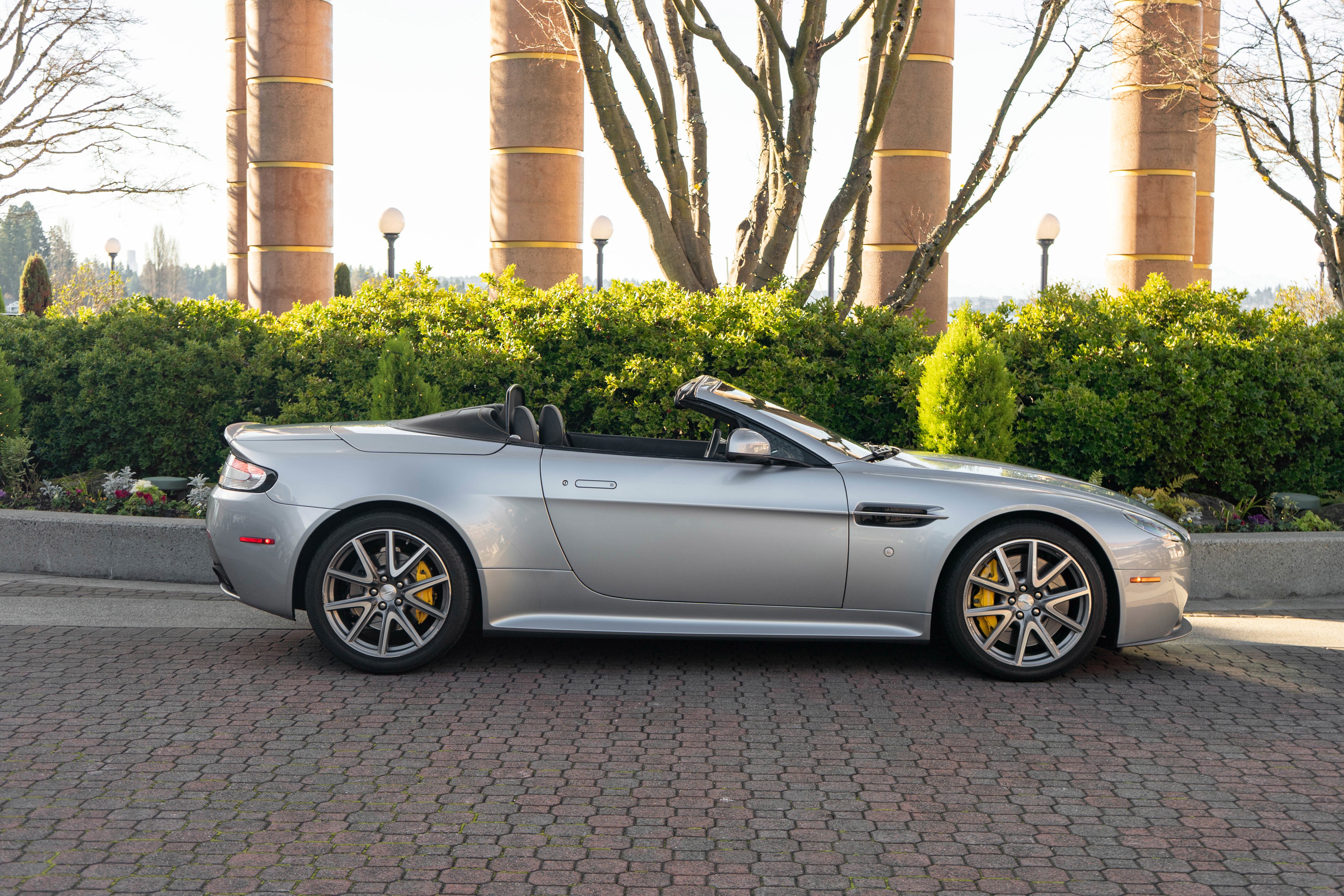 2015 Aston Martin V8 Vantage Roadster GT