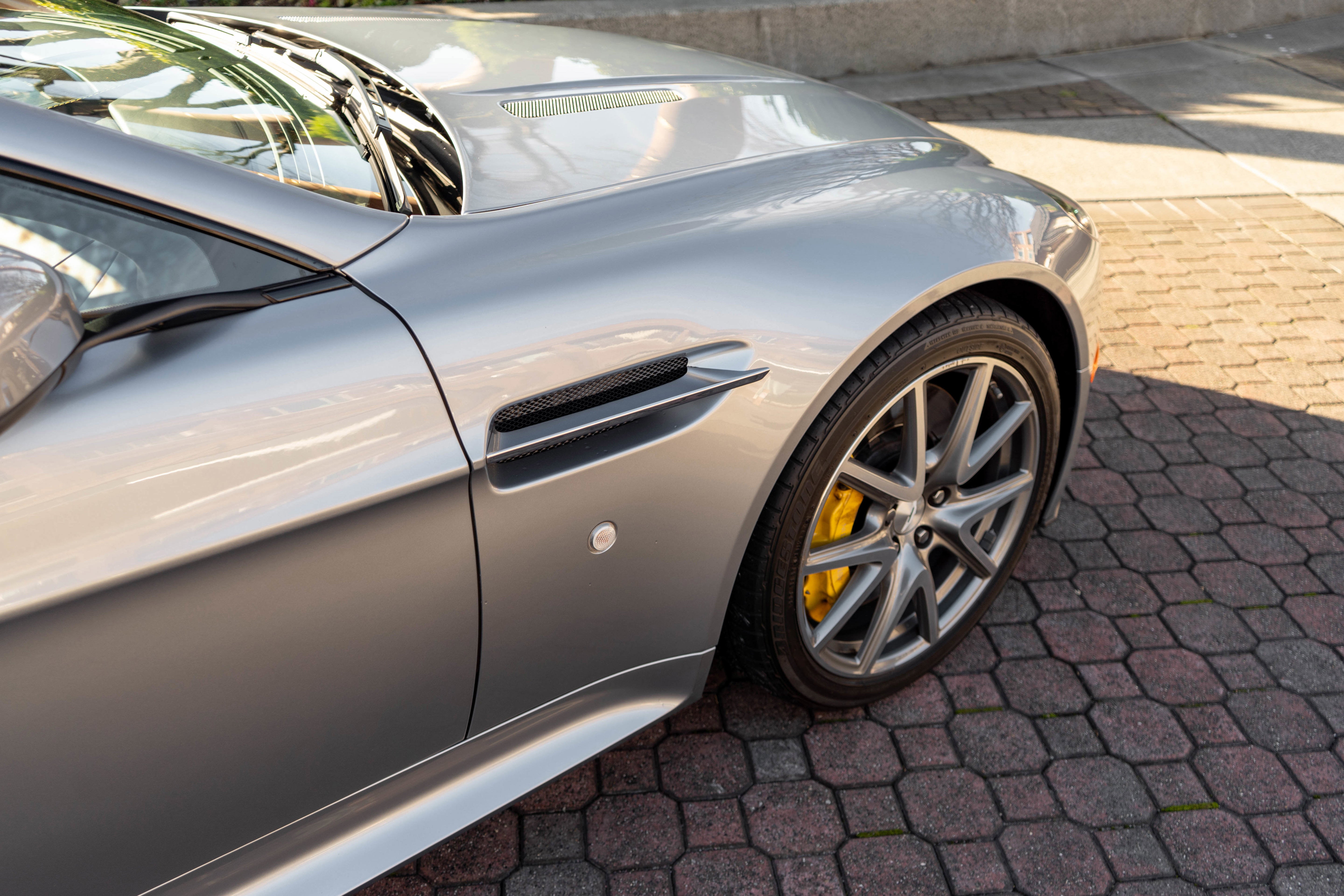 2015 Aston Martin V8 Vantage Roadster GT