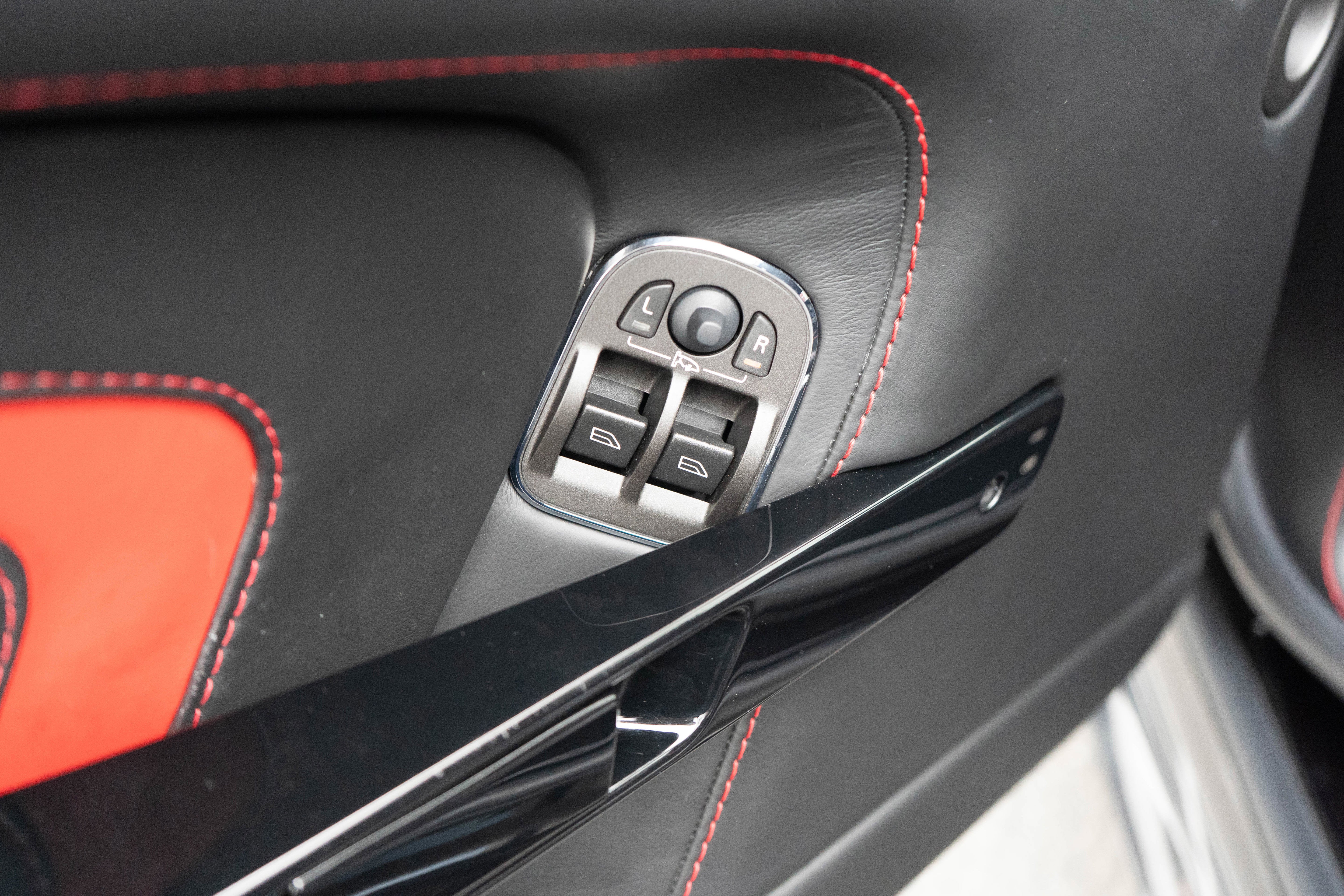 2015 Aston Martin V12 Vantage S