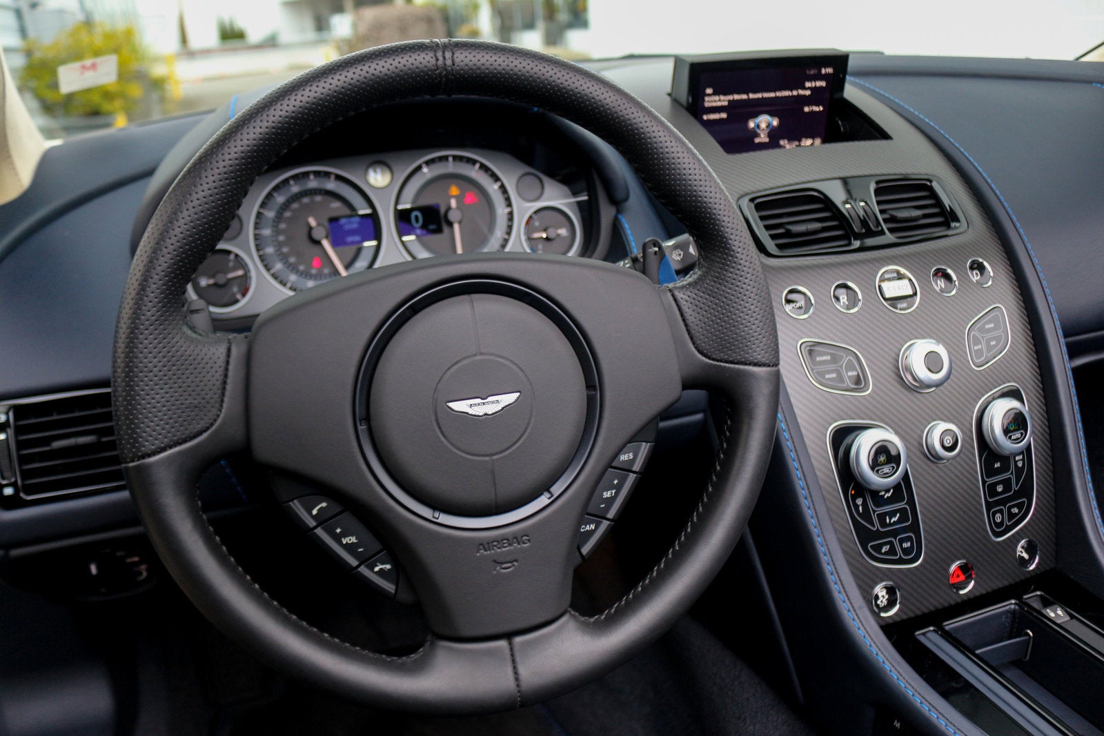 2017 Aston Martin V12 Vantage S Roadster