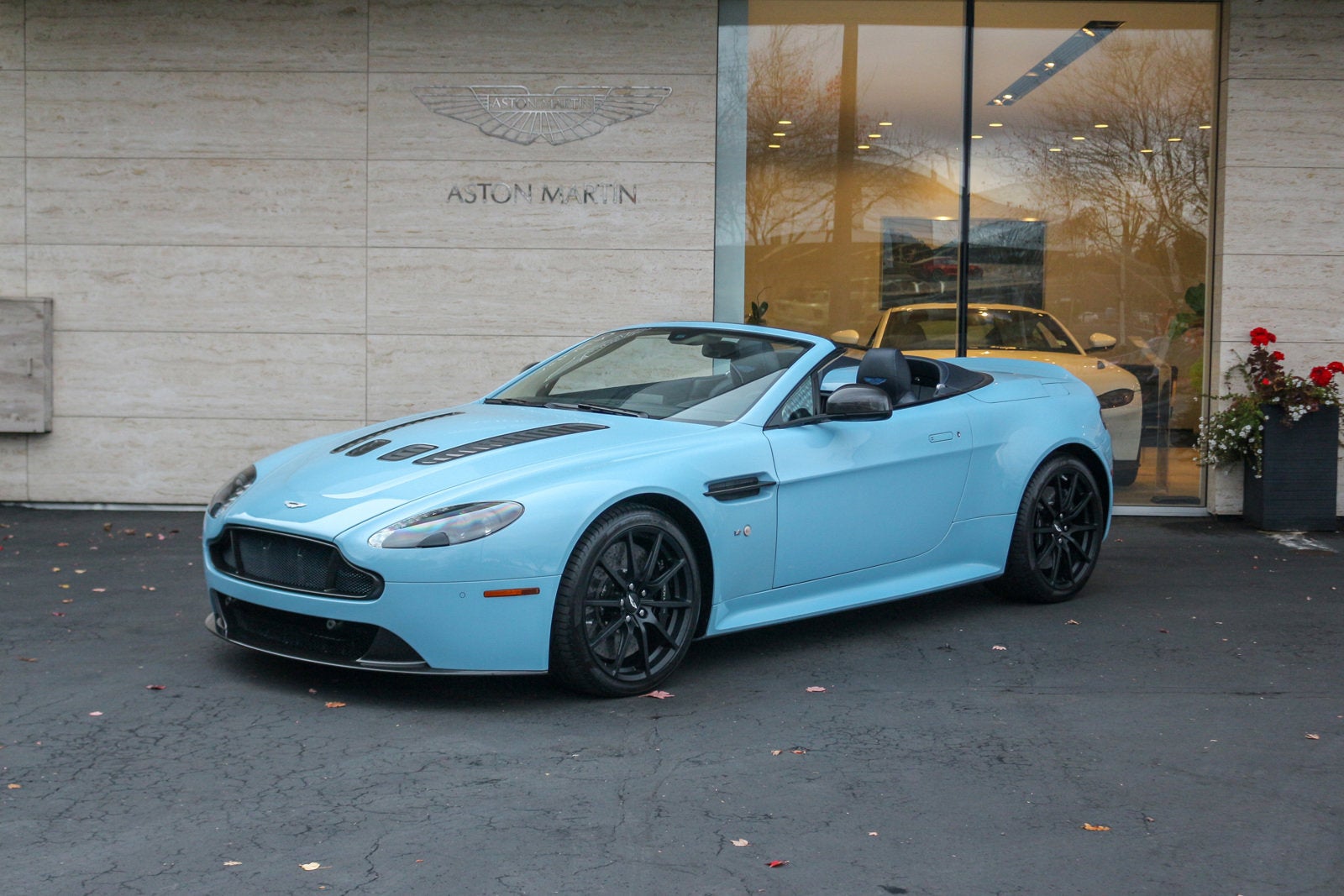 2017 Aston Martin V12 Vantage S Roadster