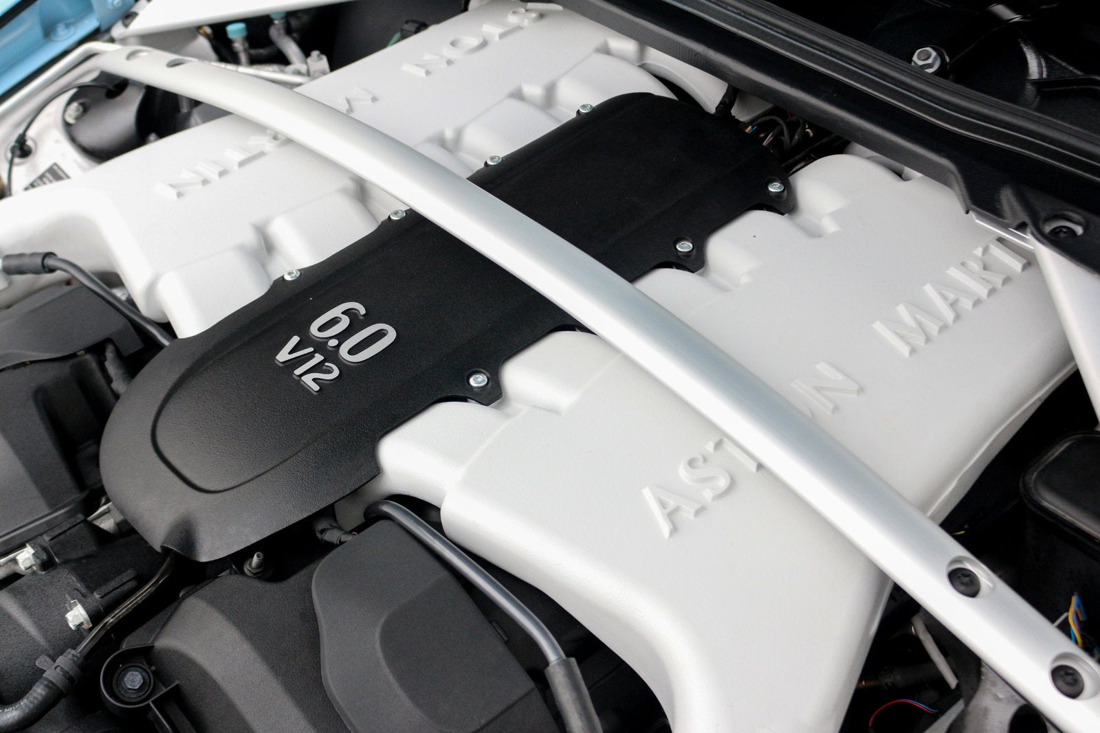 2017 Aston Martin V12 Vantage S Roadster