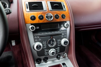 2011 Aston Martin DB9 Coupe