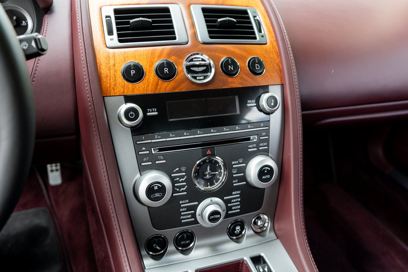 2011 Aston Martin DB9 Coupe