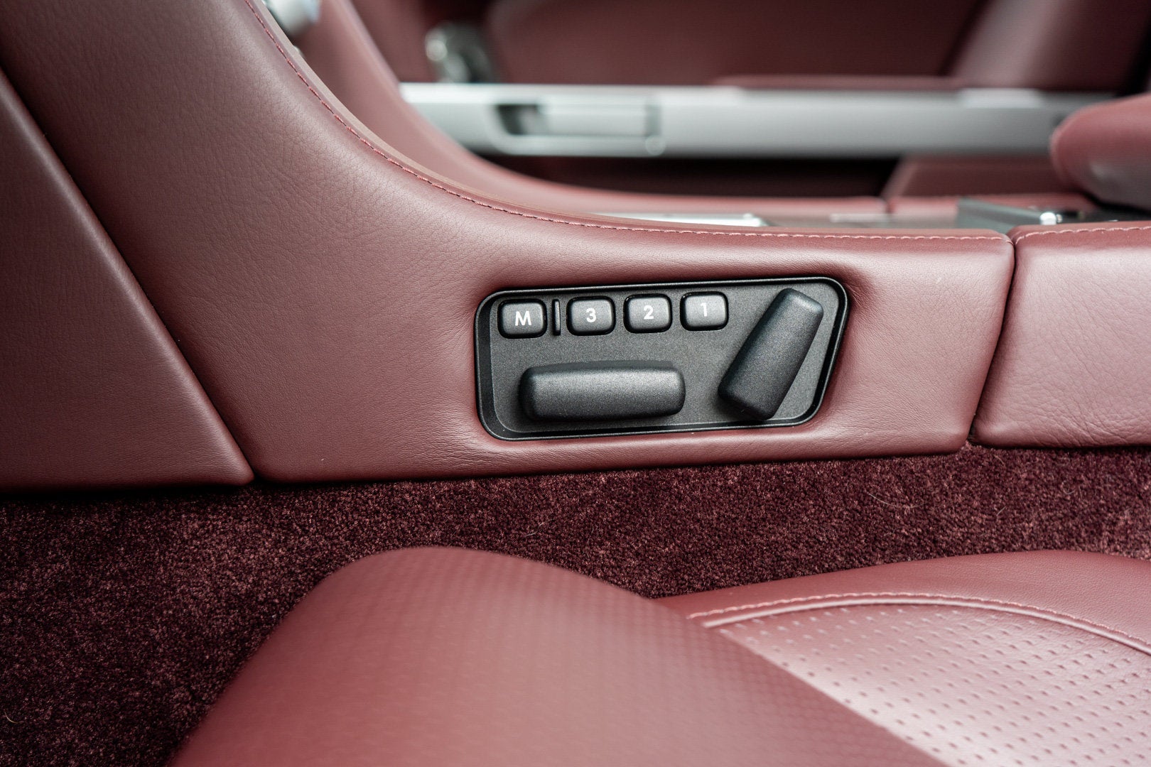 2011 Aston Martin DB9 Coupe