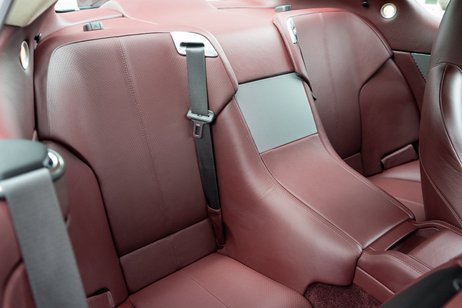 2011 Aston Martin DB9 Coupe
