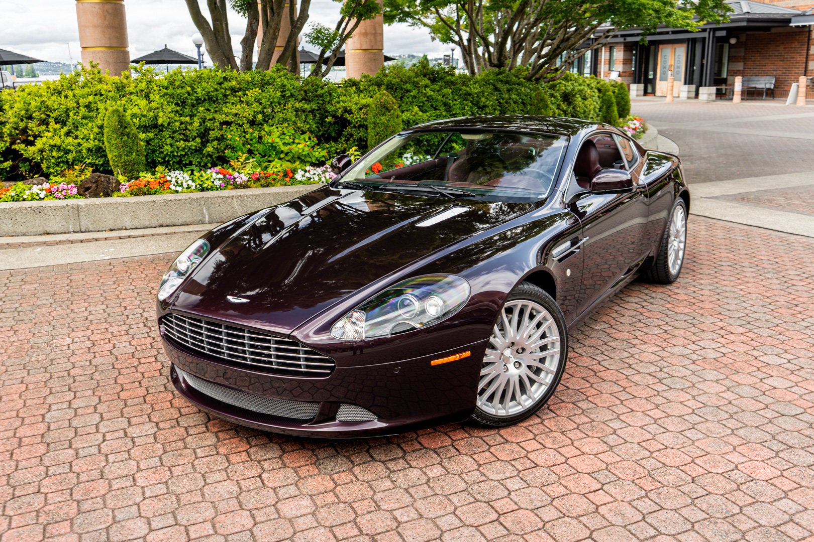 2011 Aston Martin DB9 Coupe