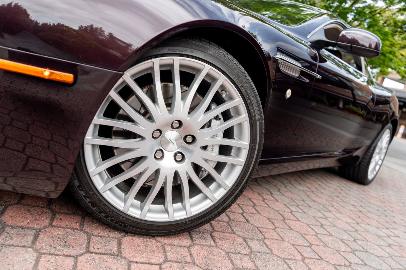 2011 Aston Martin DB9 Coupe