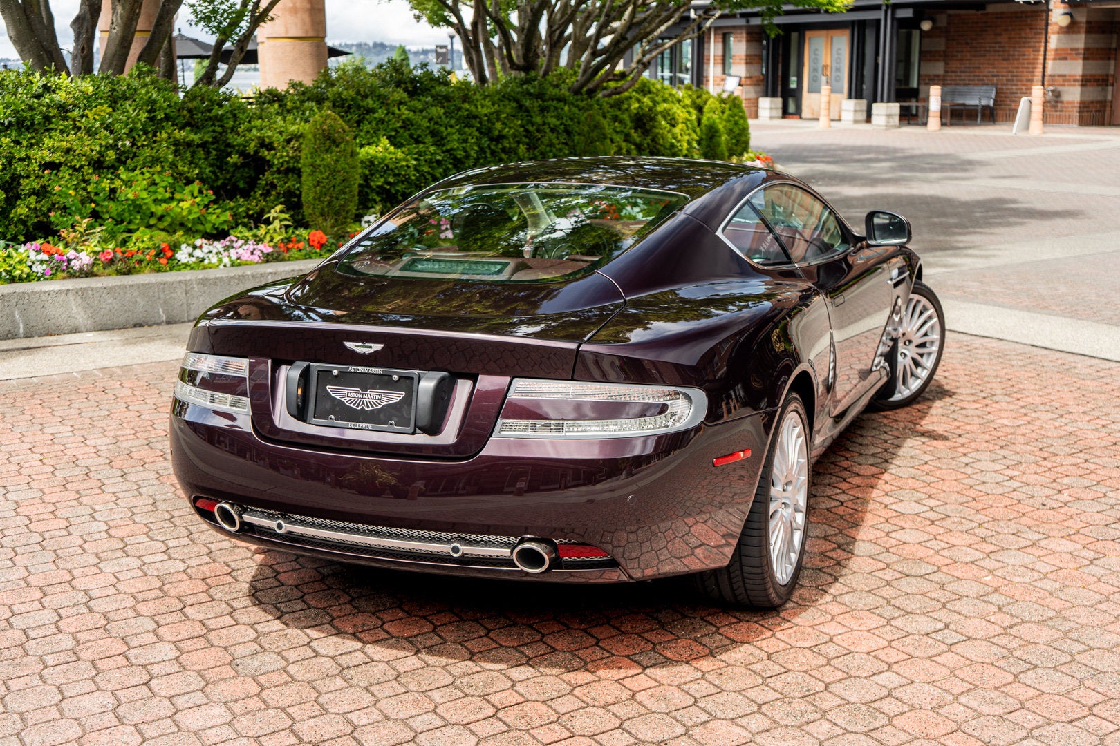 2011 Aston Martin DB9 Coupe