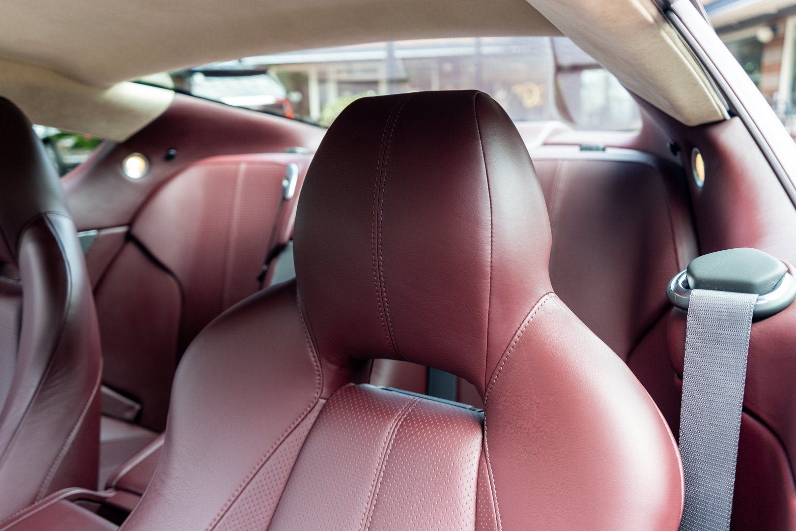 2011 Aston Martin DB9 Coupe