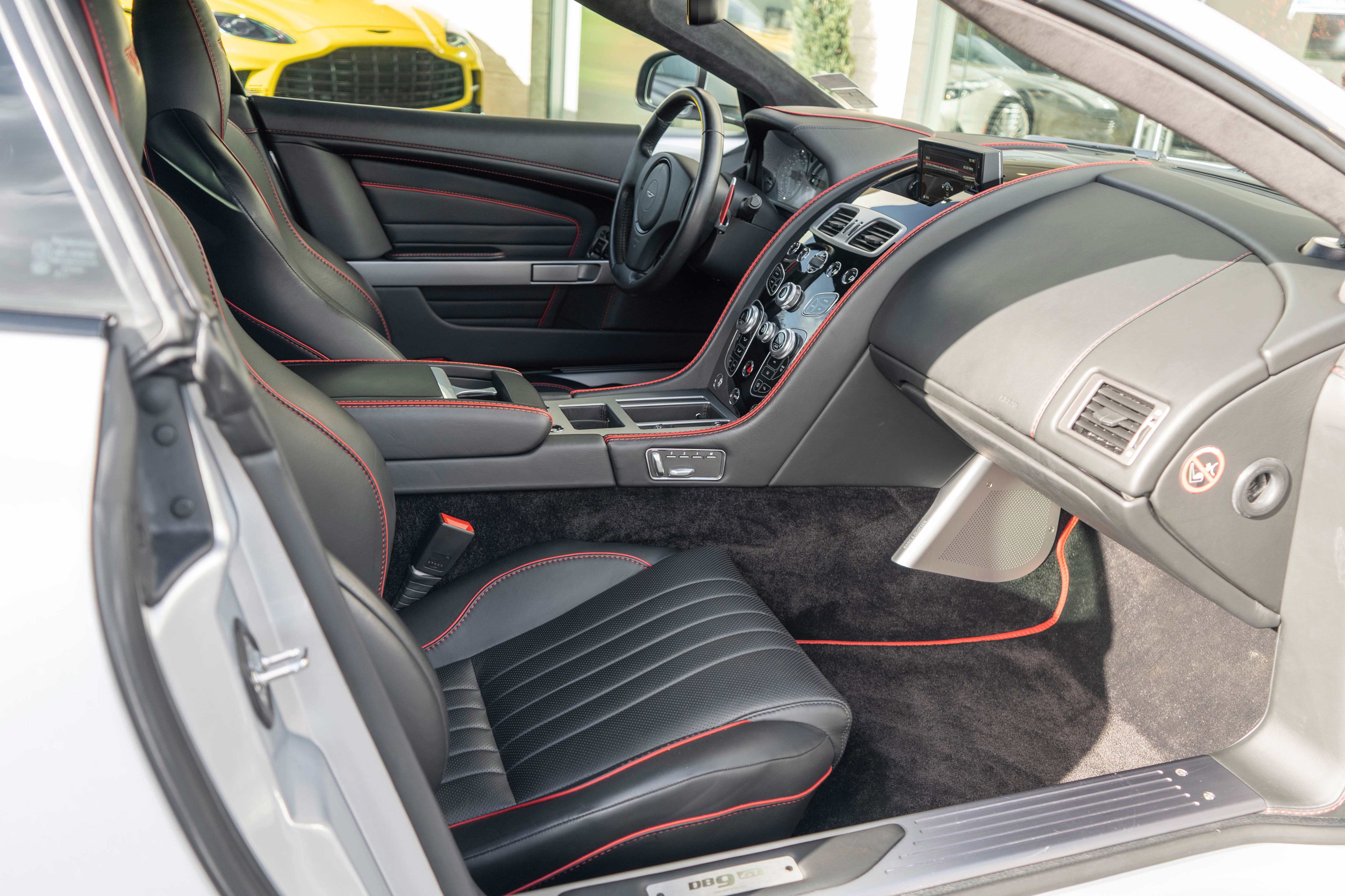 2016 Aston Martin DB9 GT Volante