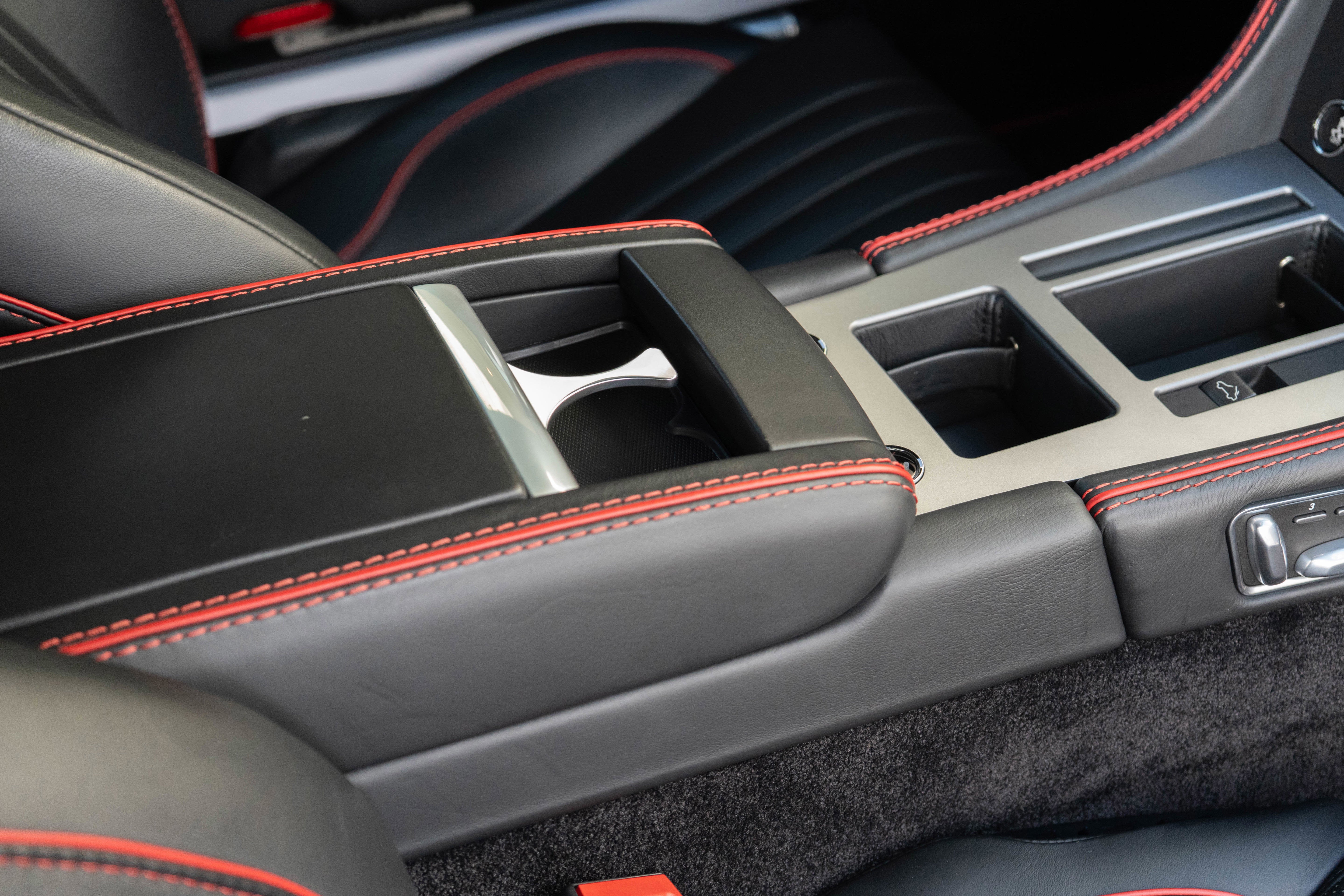 2016 Aston Martin DB9 GT Volante