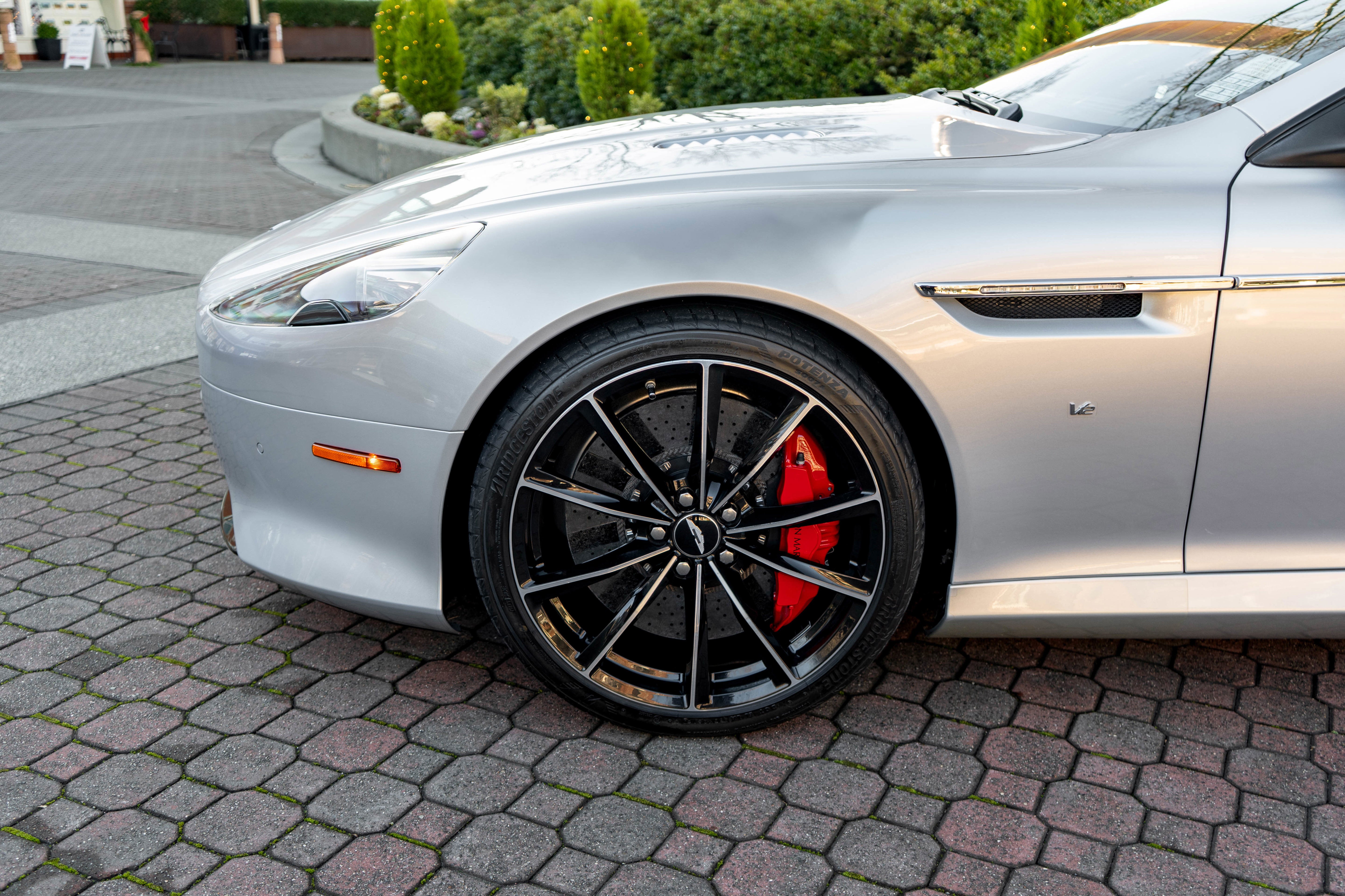2016 Aston Martin DB9 GT Volante
