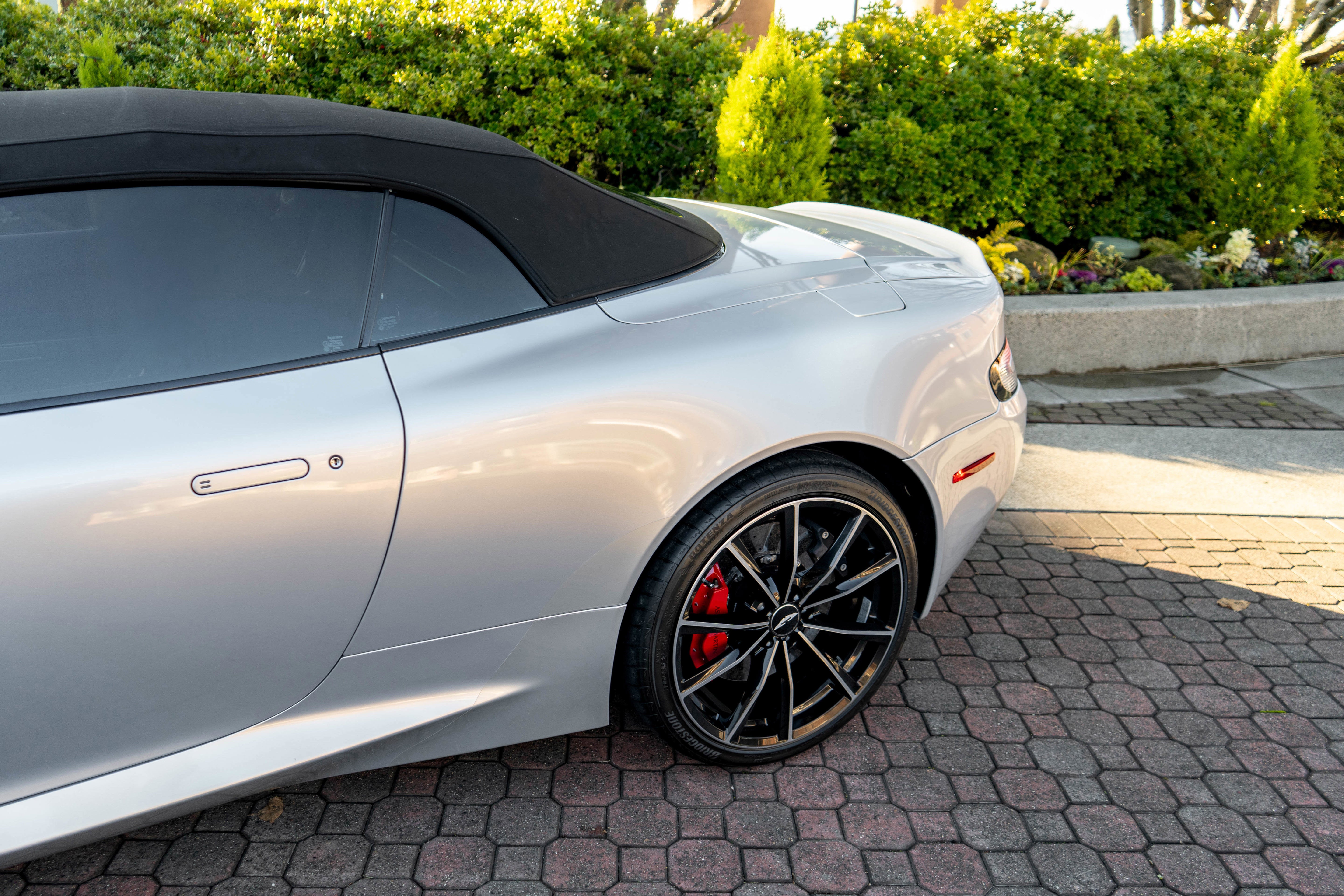 2016 Aston Martin DB9 GT Volante