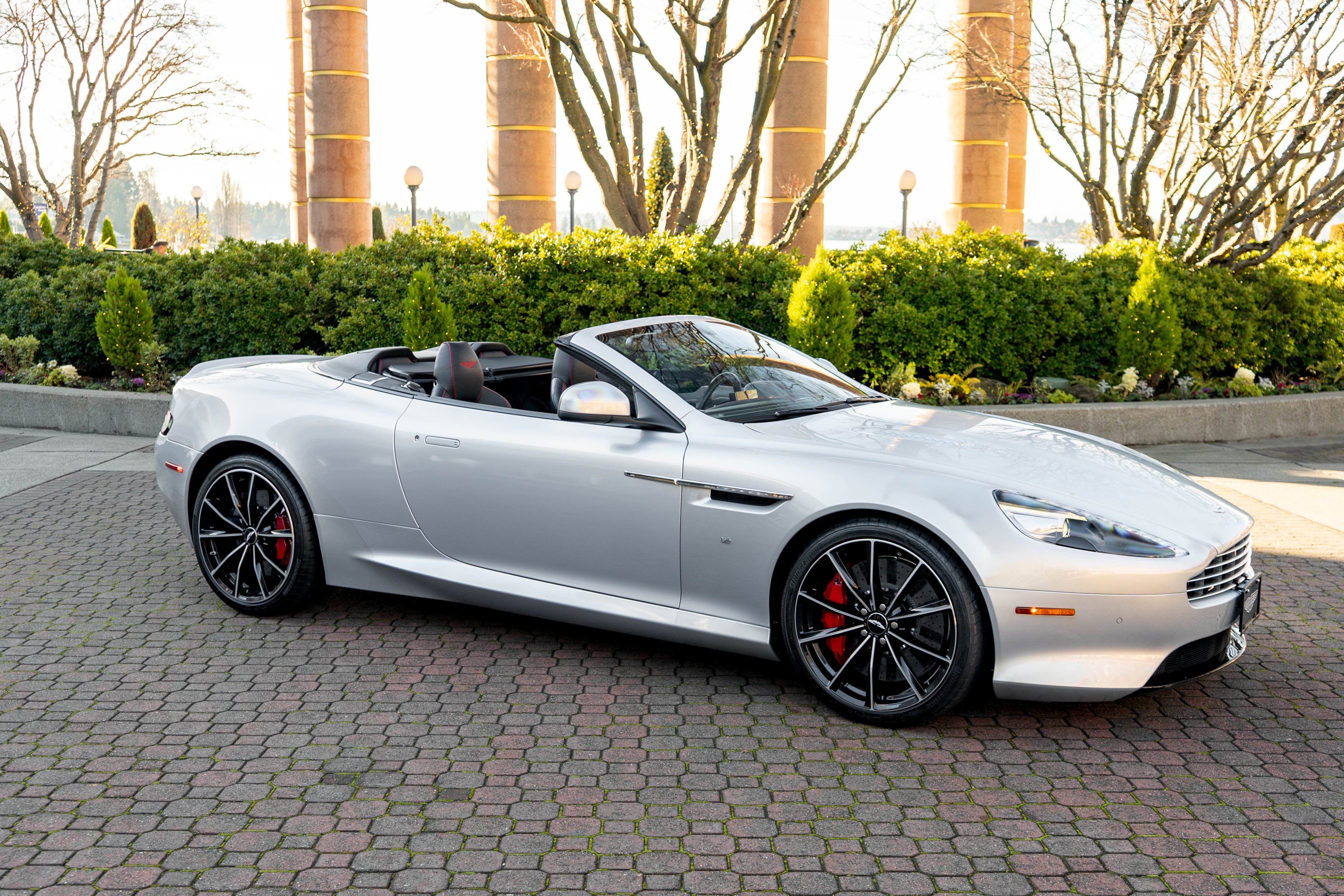 2016 Aston Martin DB9 GT Volante