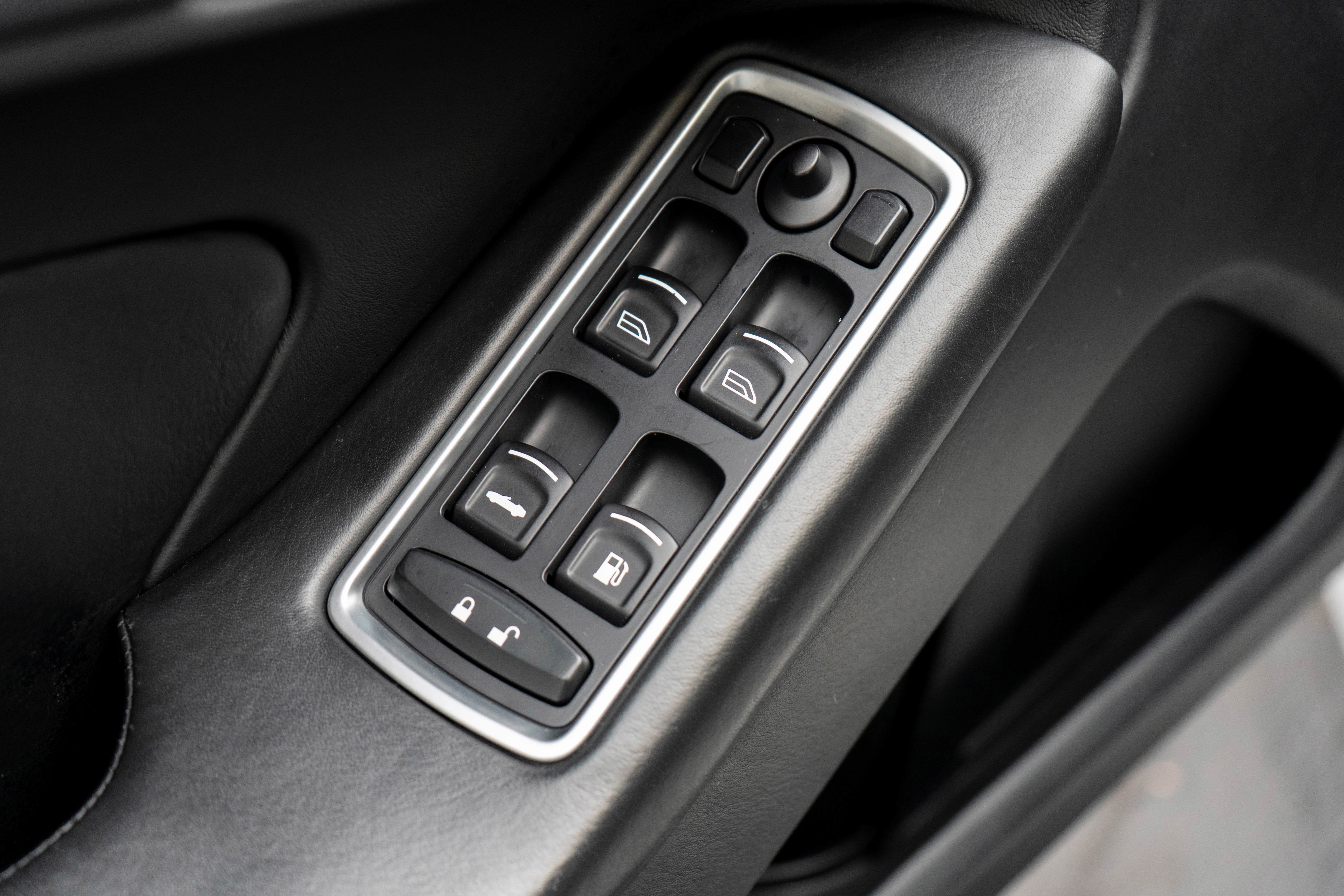 2016 Aston Martin Vanquish 2dr Volante