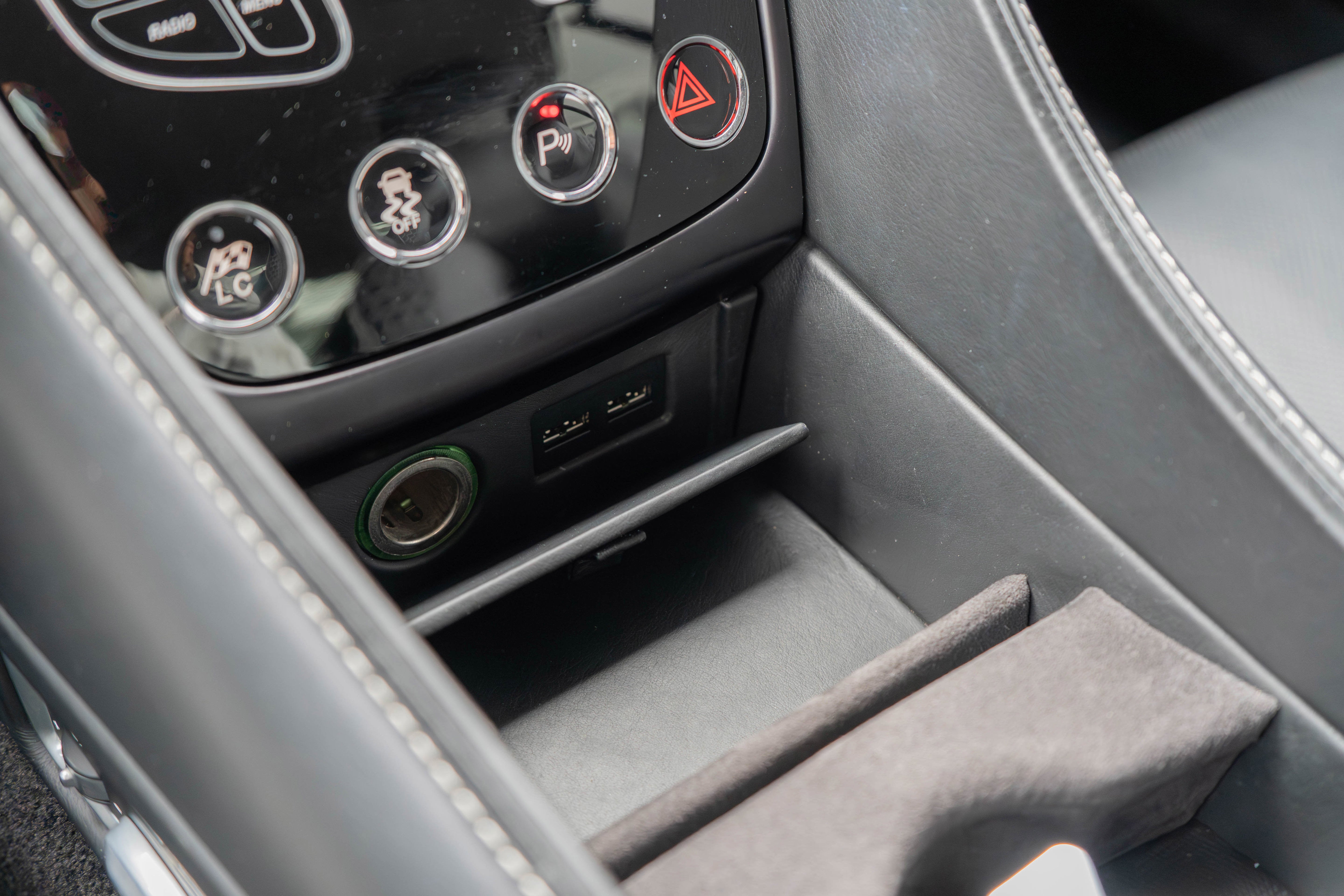 2016 Aston Martin Vanquish 2dr Volante