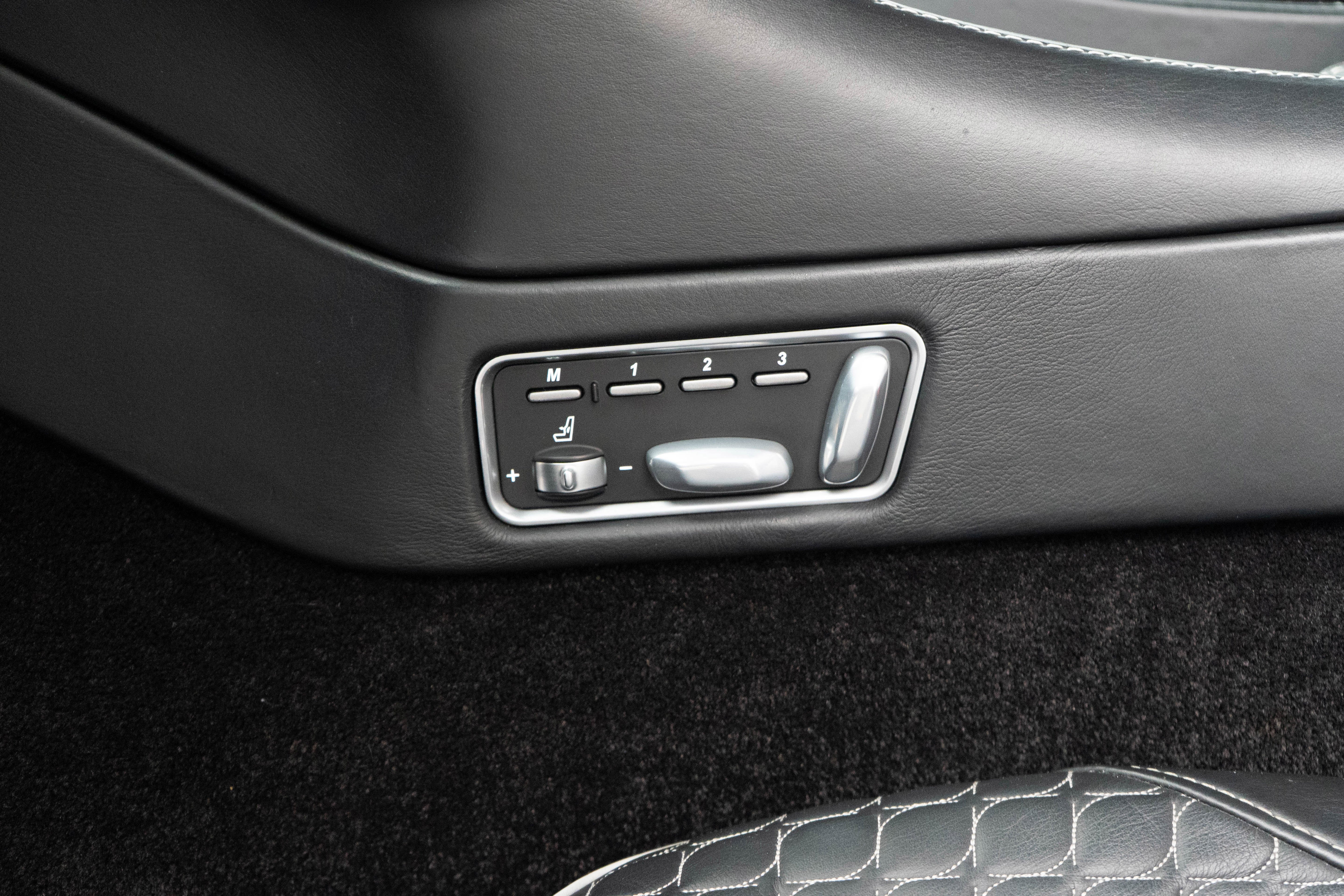 2016 Aston Martin Vanquish 2dr Volante