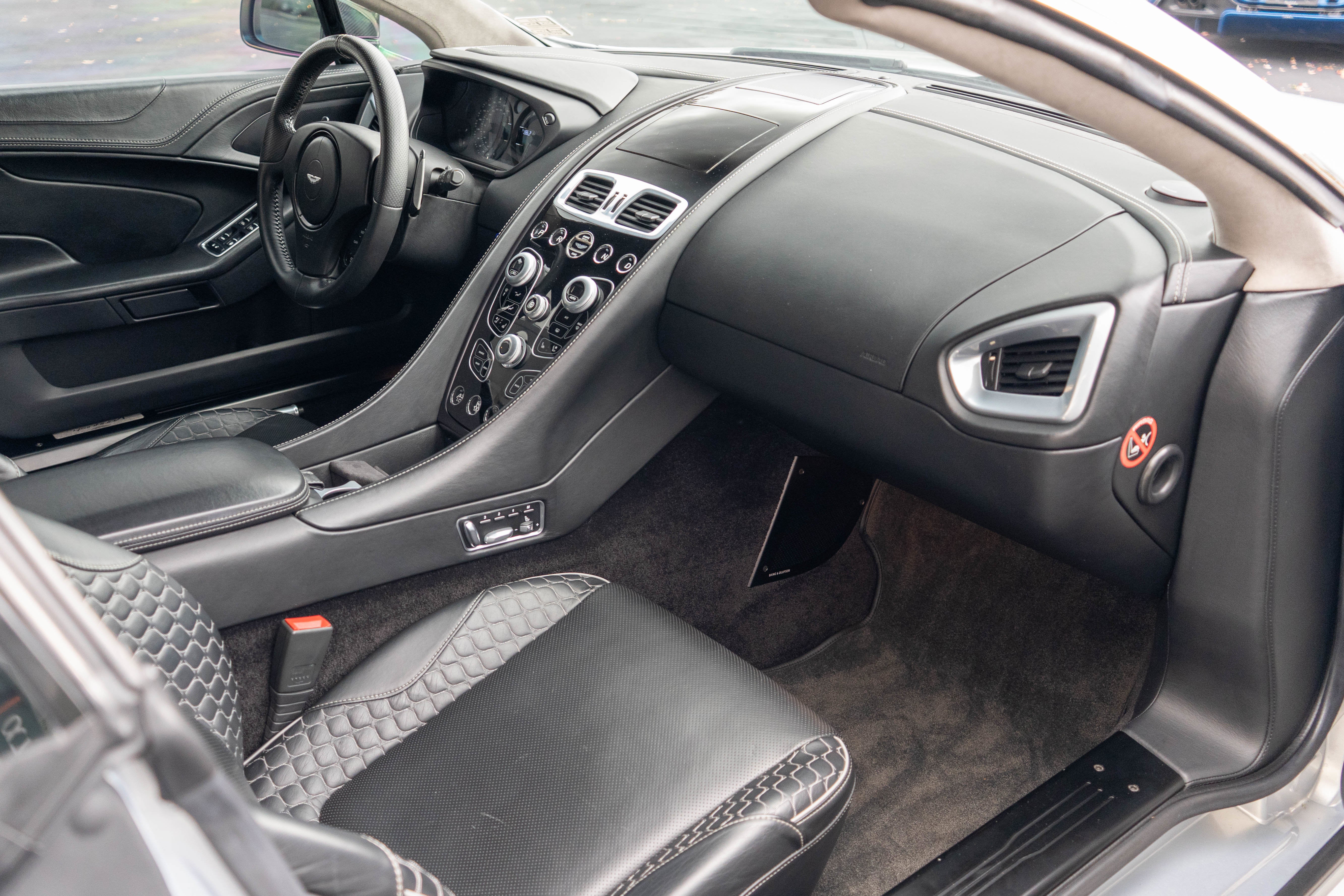 2016 Aston Martin Vanquish 2dr Volante