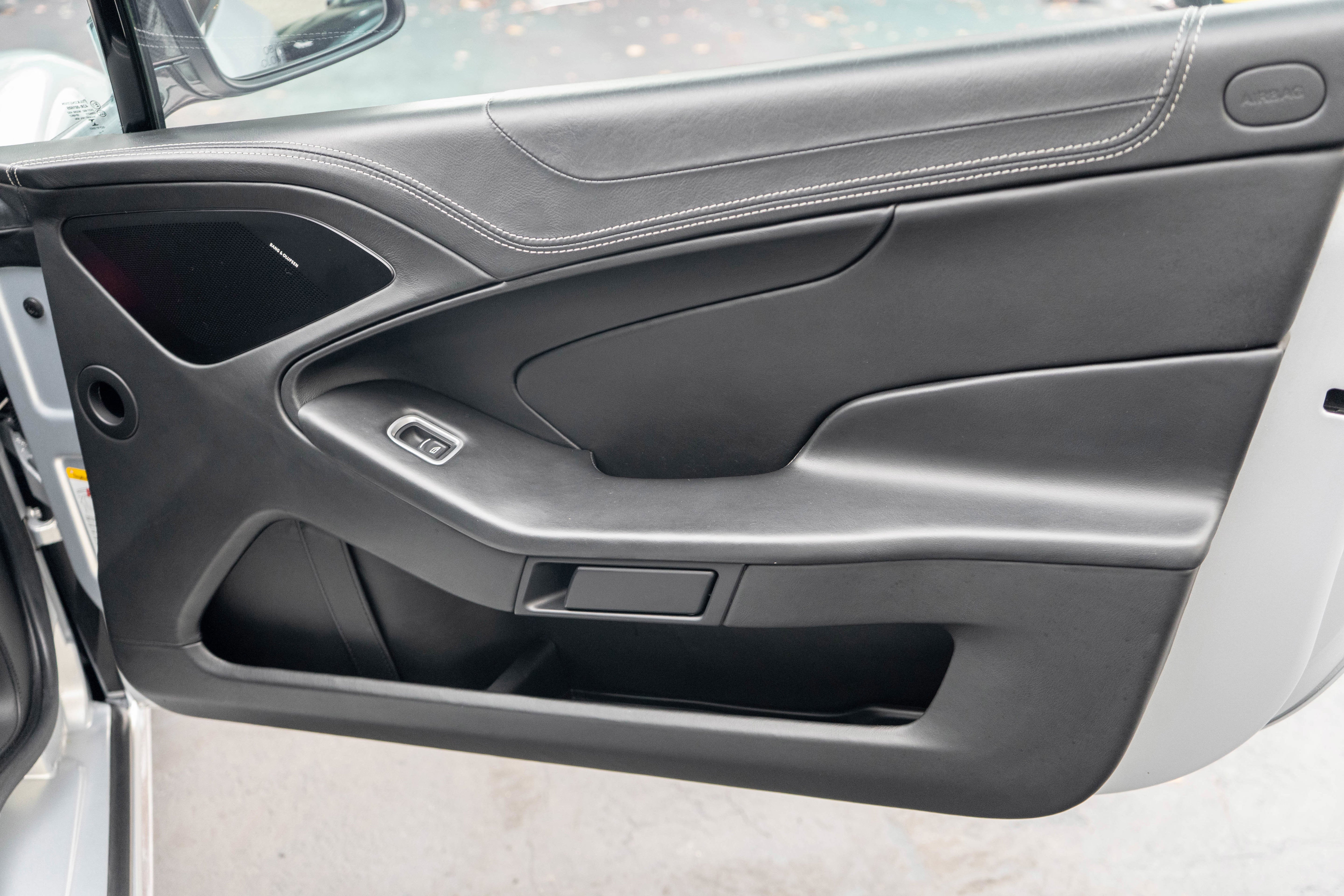 2016 Aston Martin Vanquish 2dr Volante