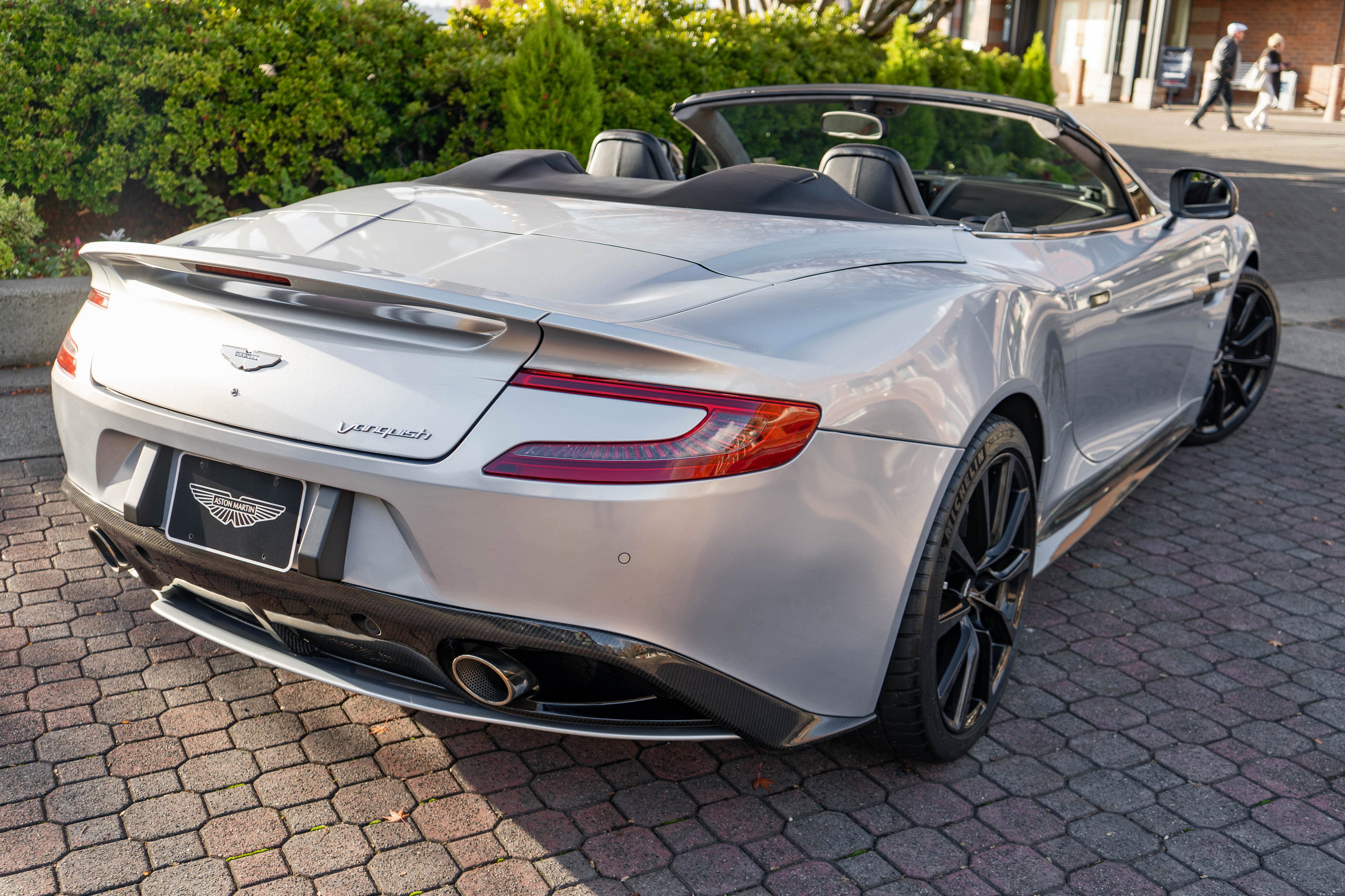 2016 Aston Martin Vanquish 2dr Volante