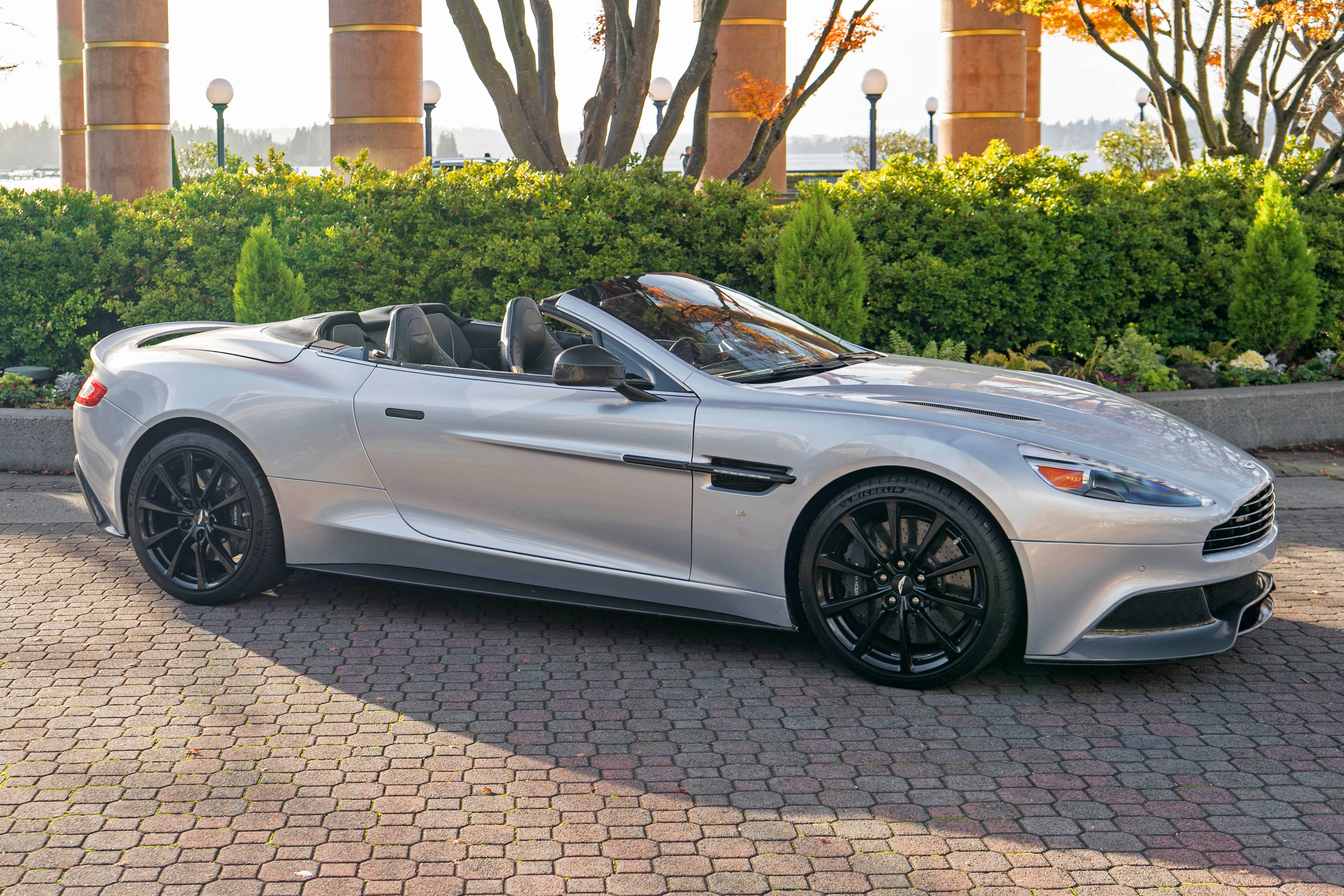 2016 Aston Martin Vanquish 2dr Volante